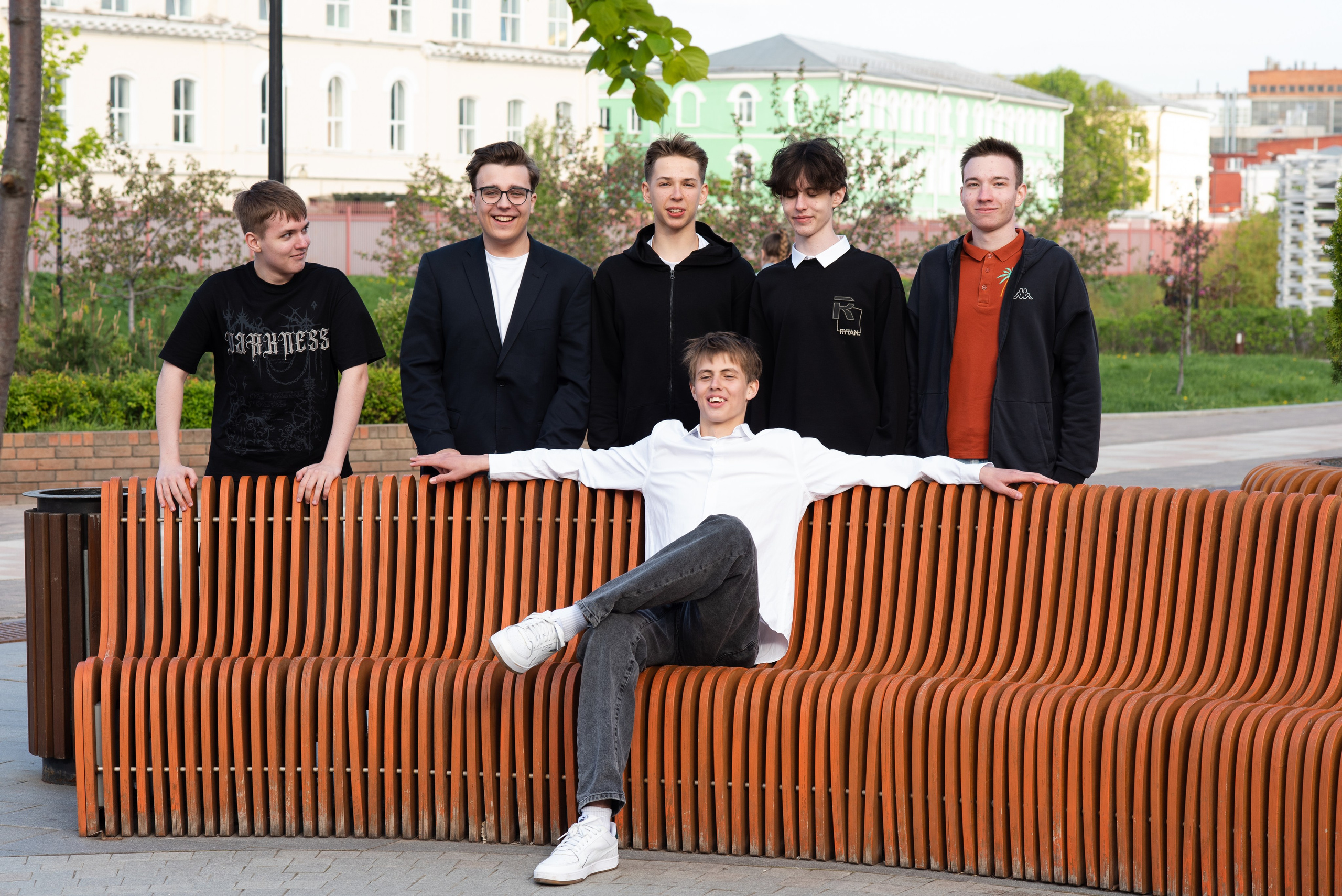 Фотосессия 9 класса в мае — Кристина Черникова. Фотограф Кристина Черникова — Москва | Семейные съёмки и фотоальбомы