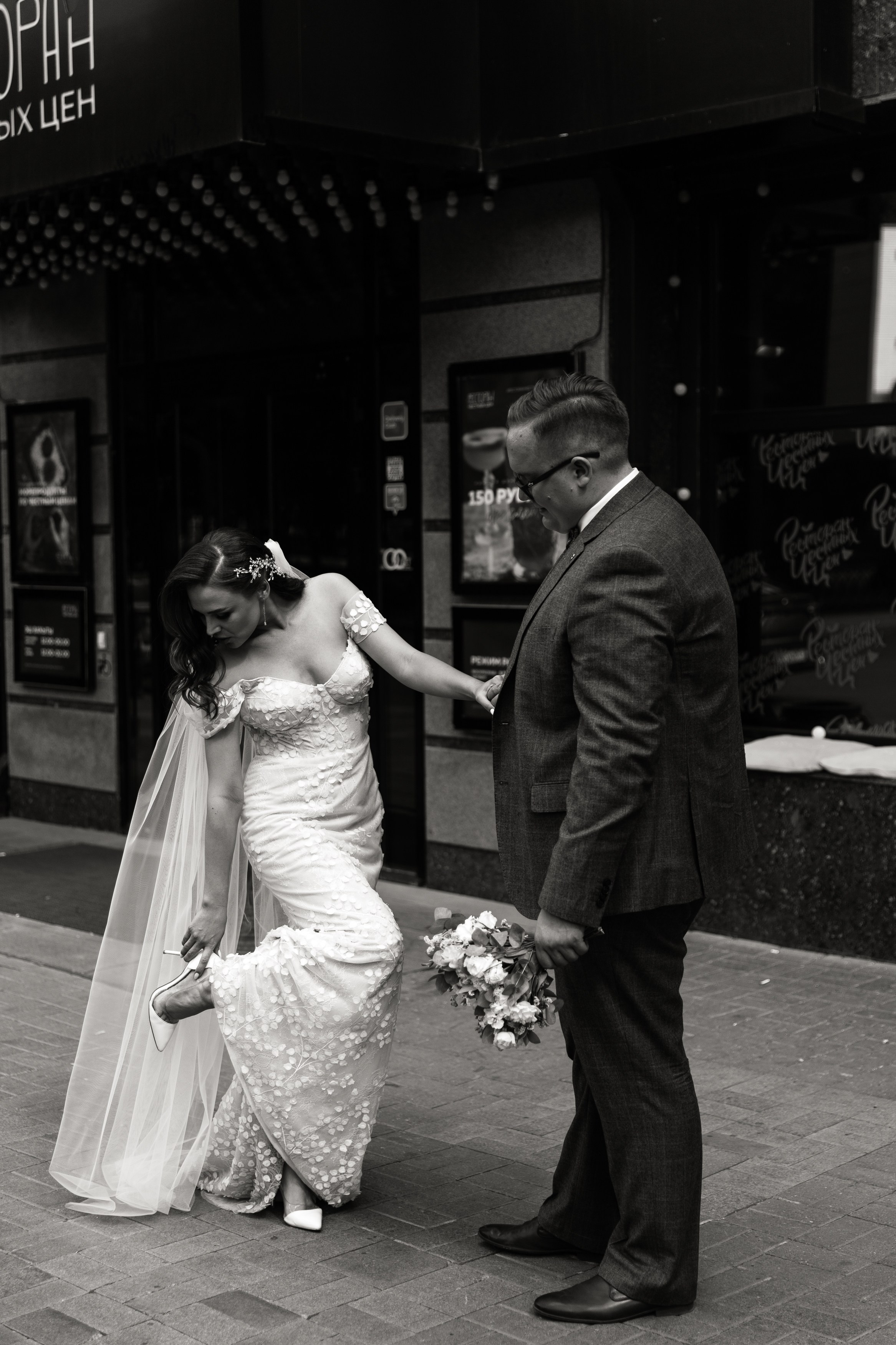 Свадебный фотограф Уфа — Руслан ГабдлисламовЖивые эмоции, красивые кадры, воспоминания на всю жизнь.Работаю по всей Республике Башкортоста. Свадебный фотограф Уфа Руслан Габдлисламов