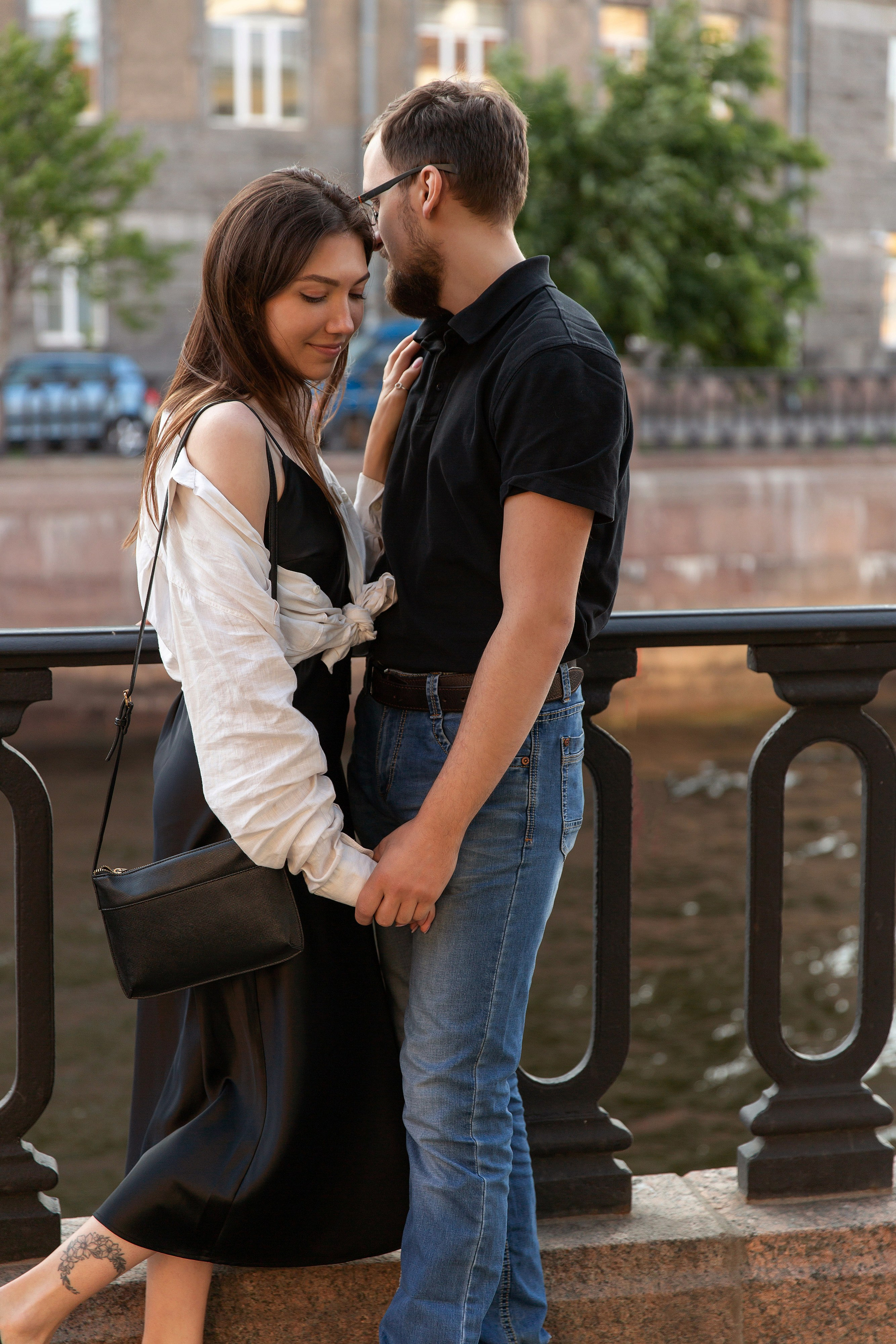 Фотосессия истории любви в центре Петербурга. Свадебный и портретный фотограф в Санкт-Петербурге Надежда Чечулина