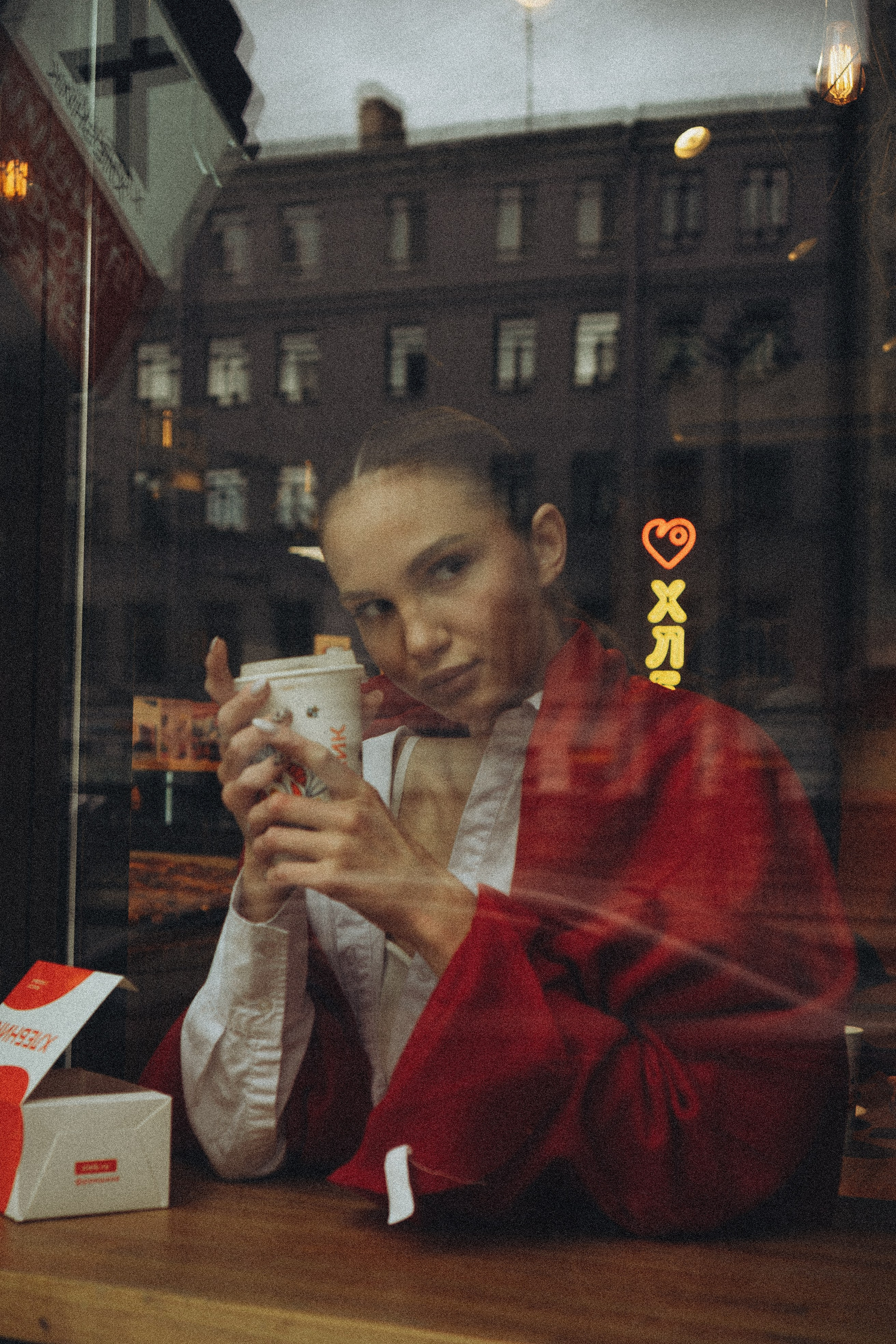 МЫ ГУЛЯЛИ ПРО КРЫШАМ ПИТЕРА. Профессиональный фотограф, Санкт-Петербург — Виктория Богомолова