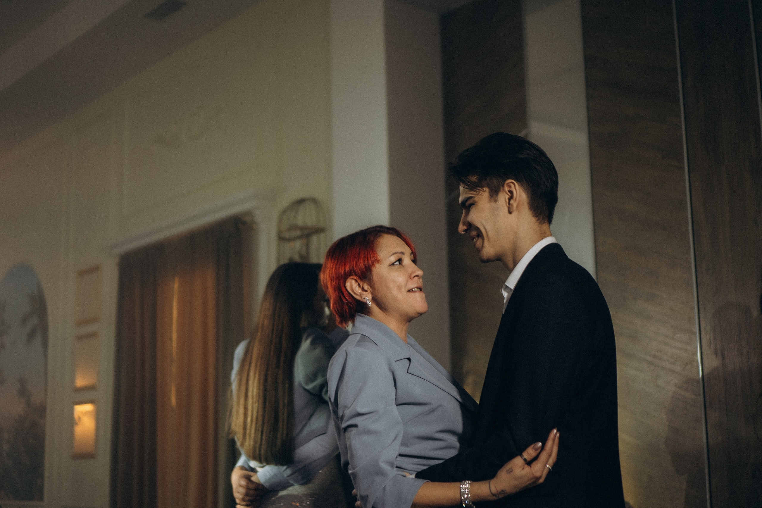 СВАДЕБНАЯ СЬЕМКА СБОРОВ В ОТЕЛЕ И ВЫЕЗД НА ЦЕРЕМОНИЮ (СНЯТО В СИБИРЕ В НИЖНЕВАРТОВСКЕ). Профессиональный фотограф, Санкт-Петербург — Виктория Богомолова