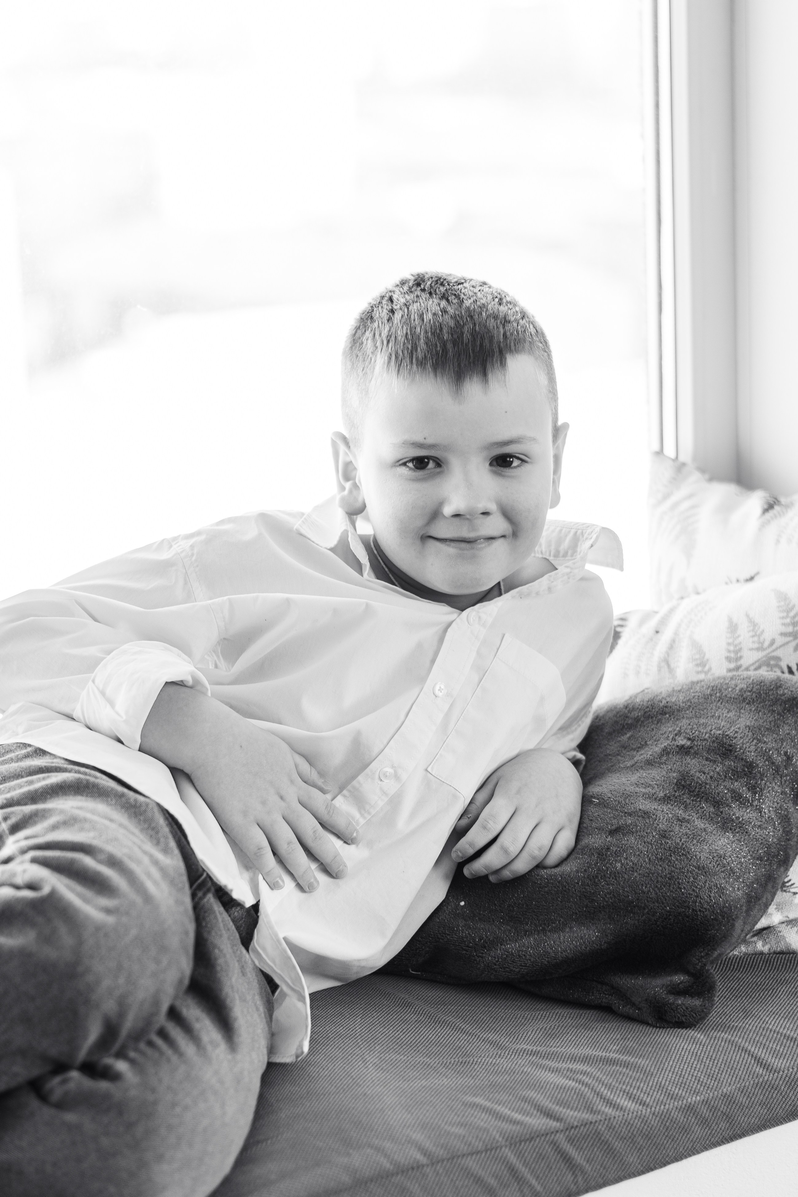 Оксана с семьей. Студийная съемка. Екатерина Бикбаева фотограф, видеограф, медиа-продюсер