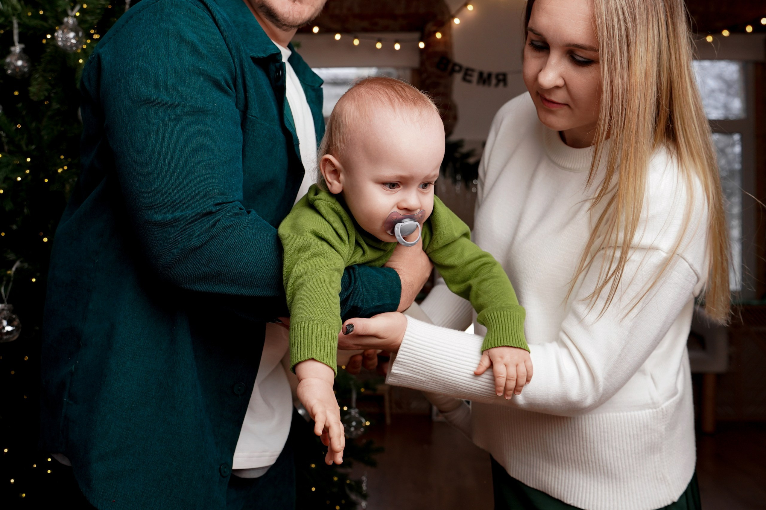 Семейная экспресс-фотосессия в фотостудии Тепло. Новочеркасск. Свадебный фотограф в Ростове-на-Дону. Таинство Крещения и Венчания, семейные фотосессии. Алёна Чёботова
