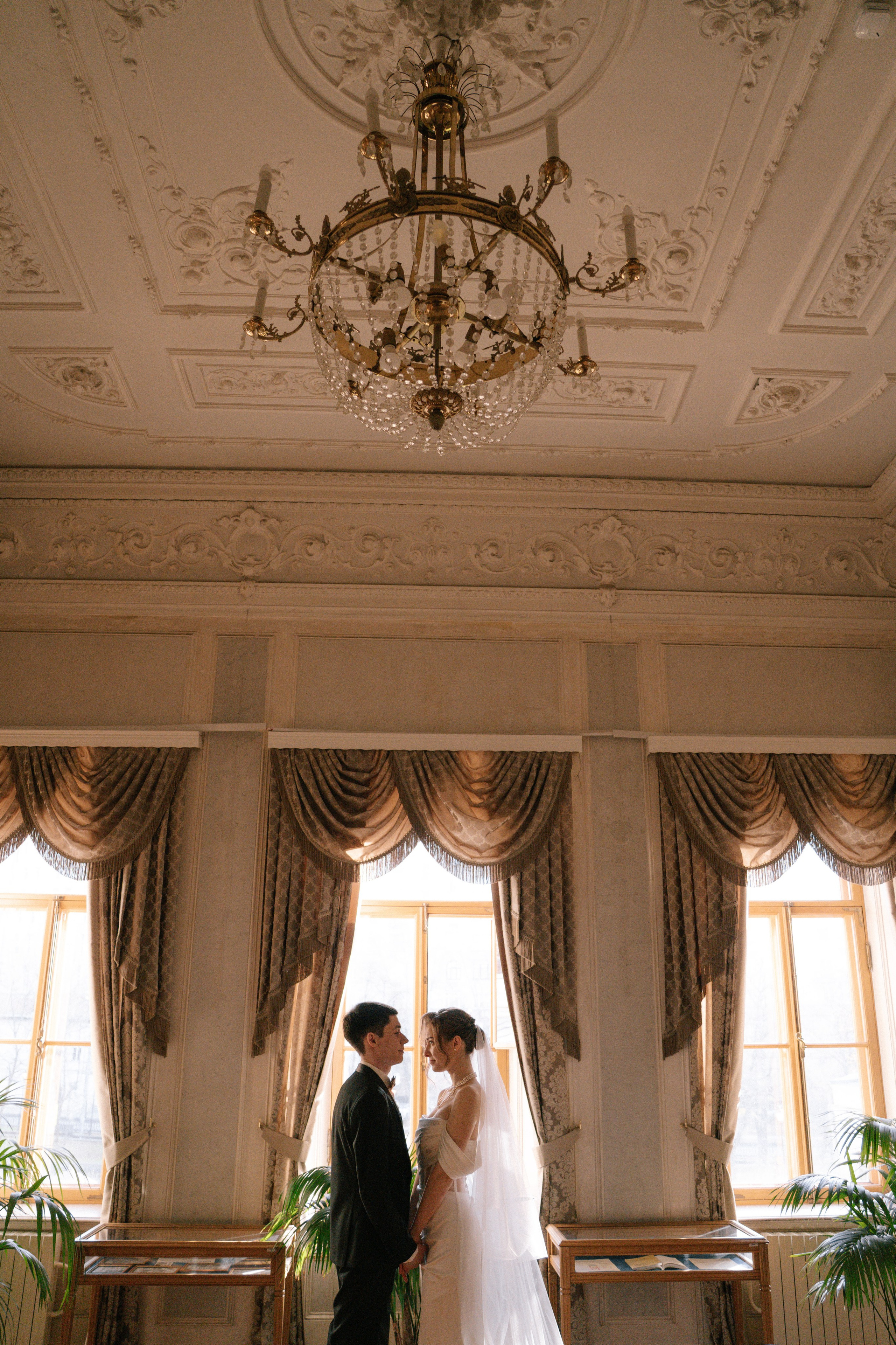 Свадебная фотосессия в Библиотеке читальне им. Пушкина