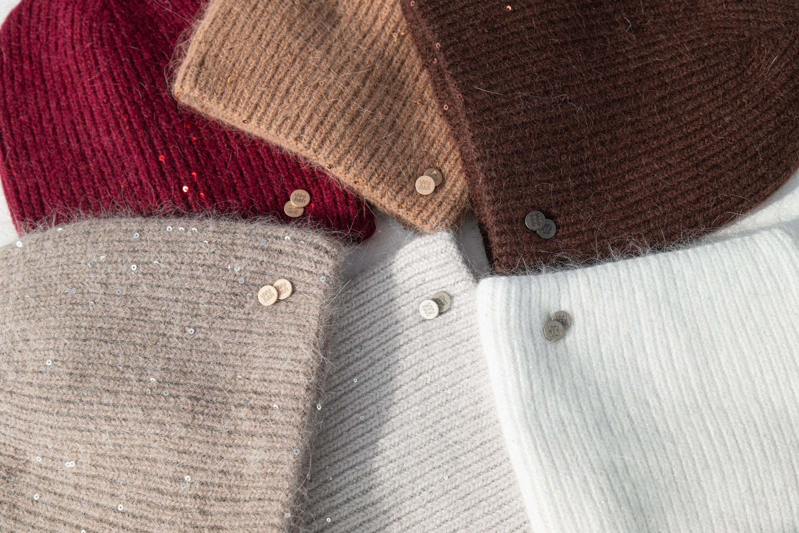 С нами тепло. Фотограф Ярмишко Дарья. Выпускные фотокниги