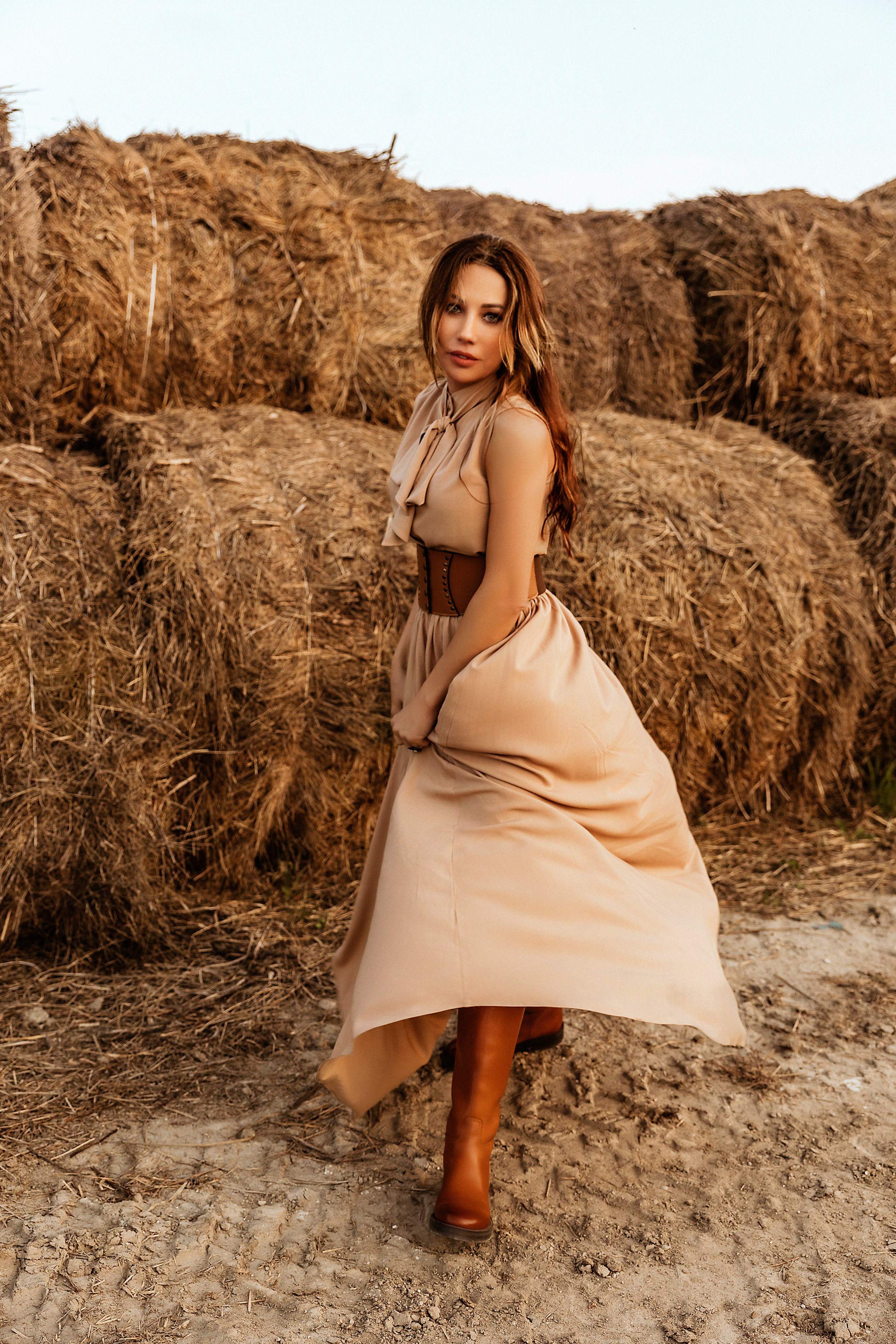 Ирина конюшня Лошадкино. Фотограф в Калининграде свадебная фотография, репортажная, фотосессии