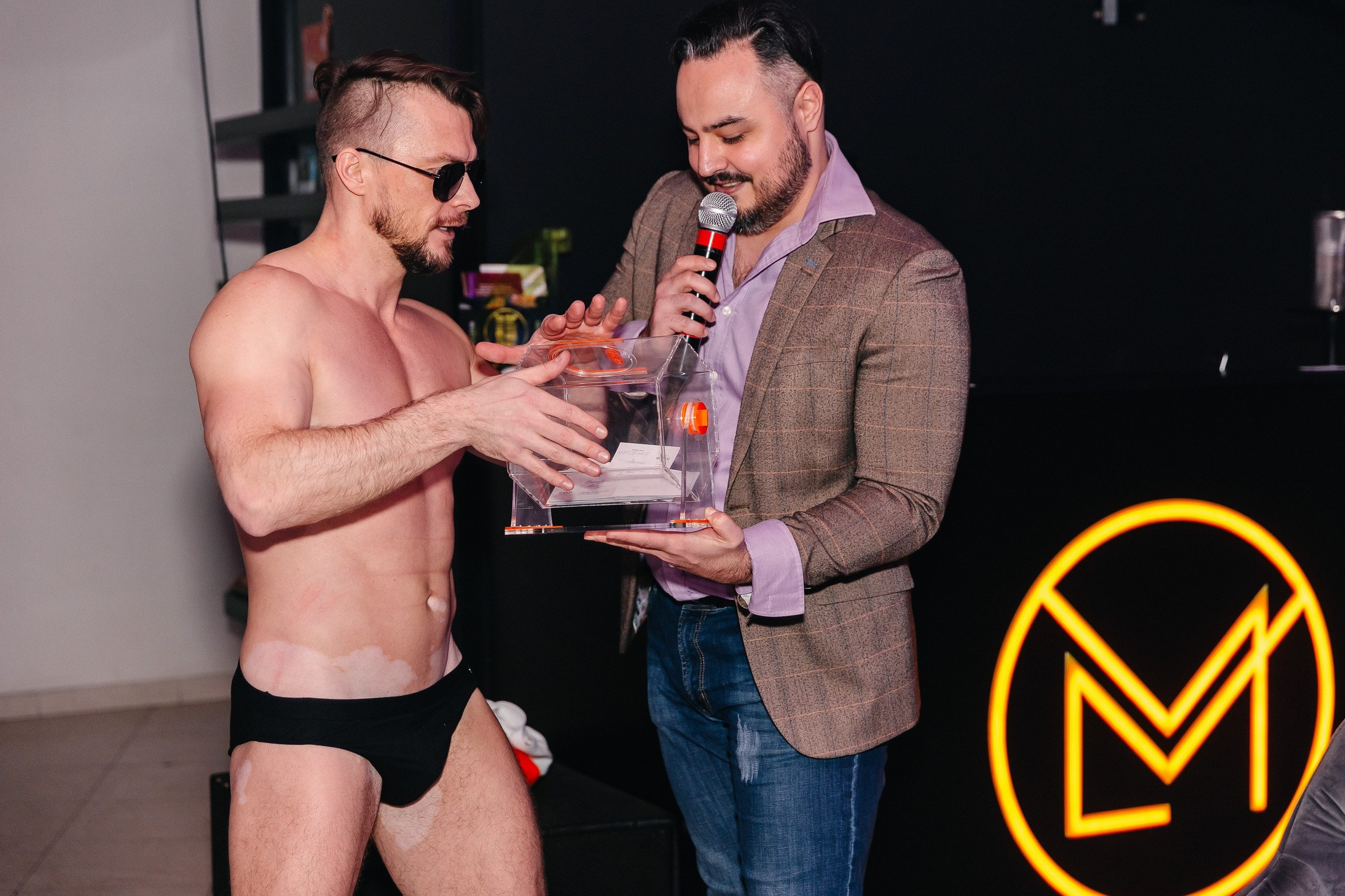 8 марта в лаунж-баре Major 2024. Свадебный, семейный и детский фотограф в Калининграде Елена Кравцова