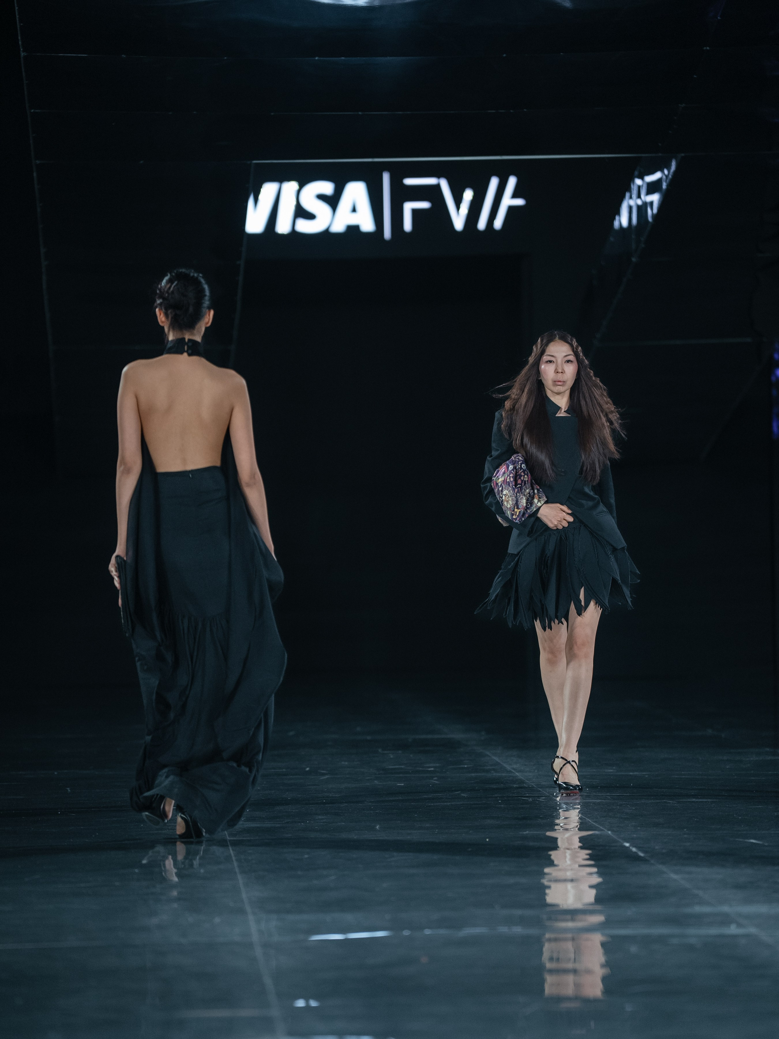 Visa Fashion Week Pre-Fall Mariko. Сайт Алматинского НЮ АРТ, будуар и фэшн фотографа Дениса Карпенко