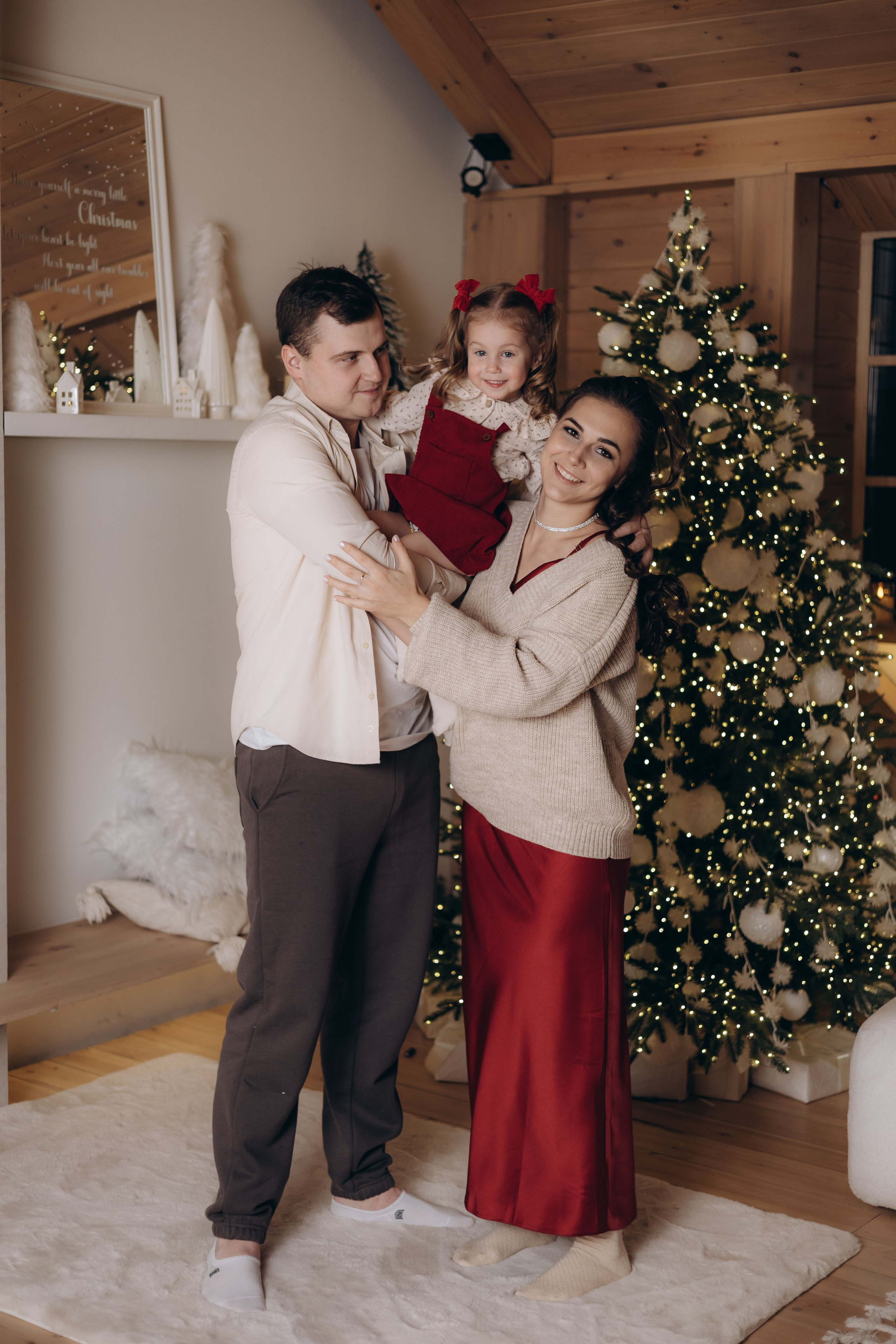 Ирина, Вадим и Милана. Свадебный и семейный фотограф в Новосибирске Дарья Кель