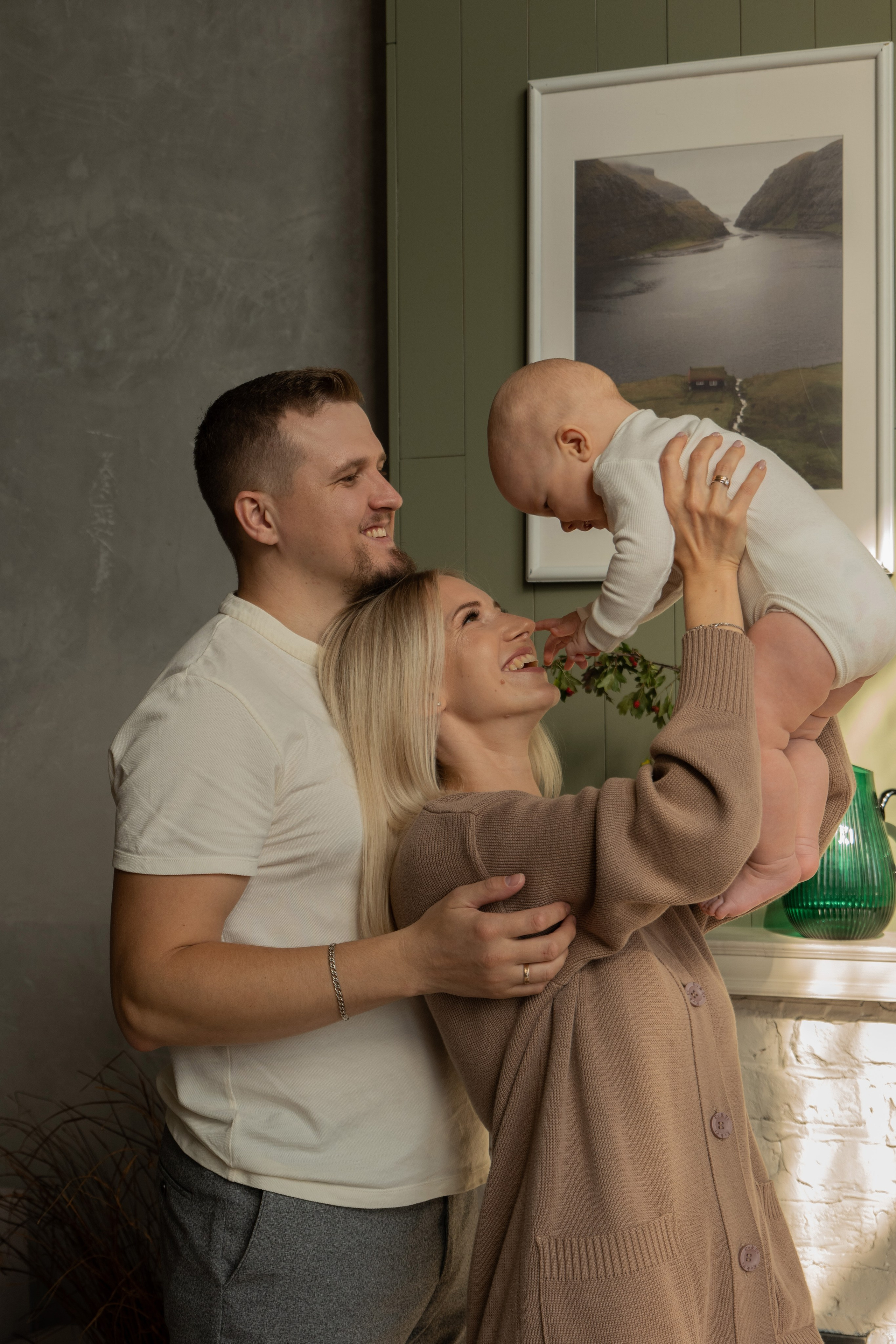 Студийная семейная фотосессия. Фотограф видеограф Ольга Василевская