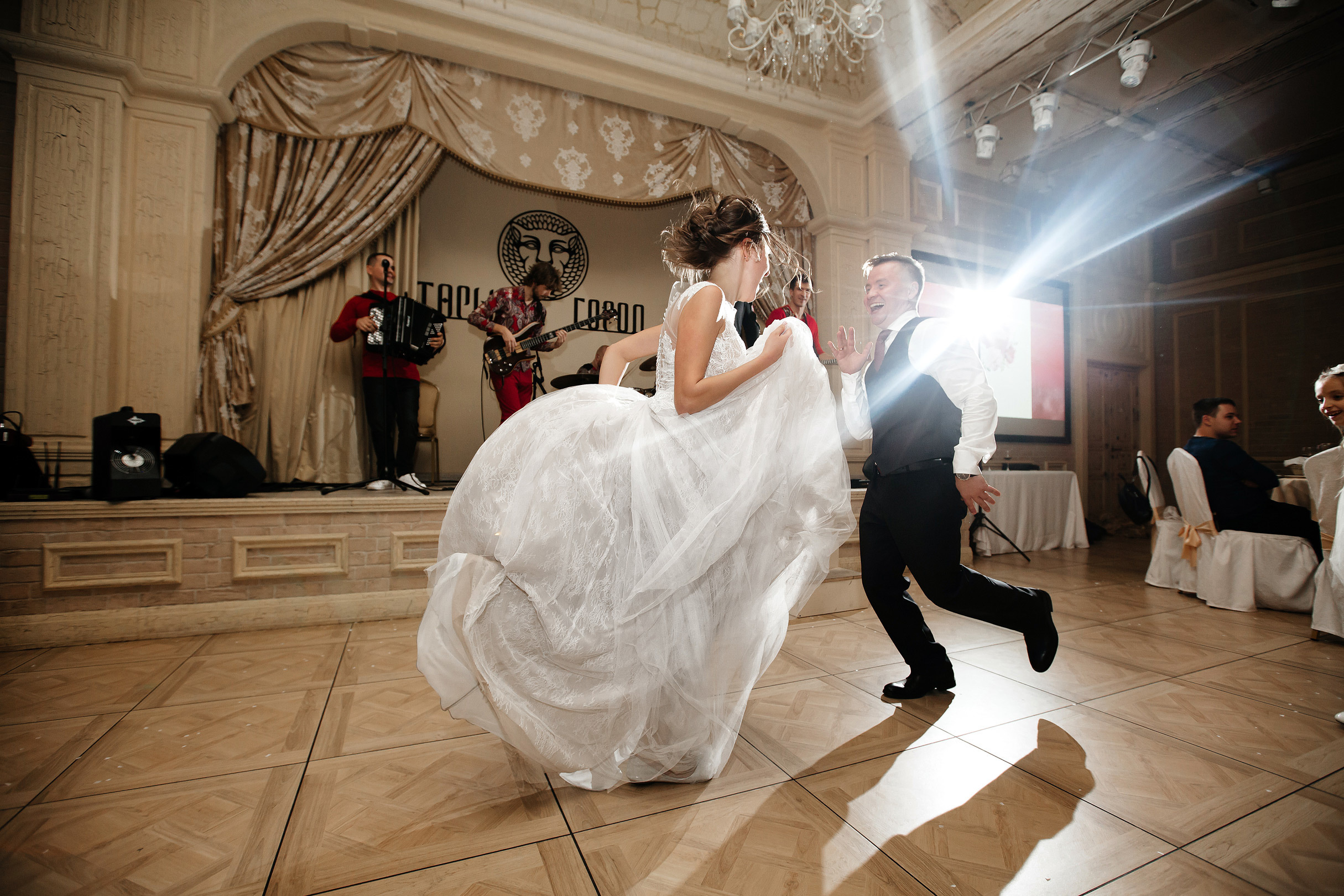 SERG & OKSANA. Worldwide Wedding Photography Demskoy Studio