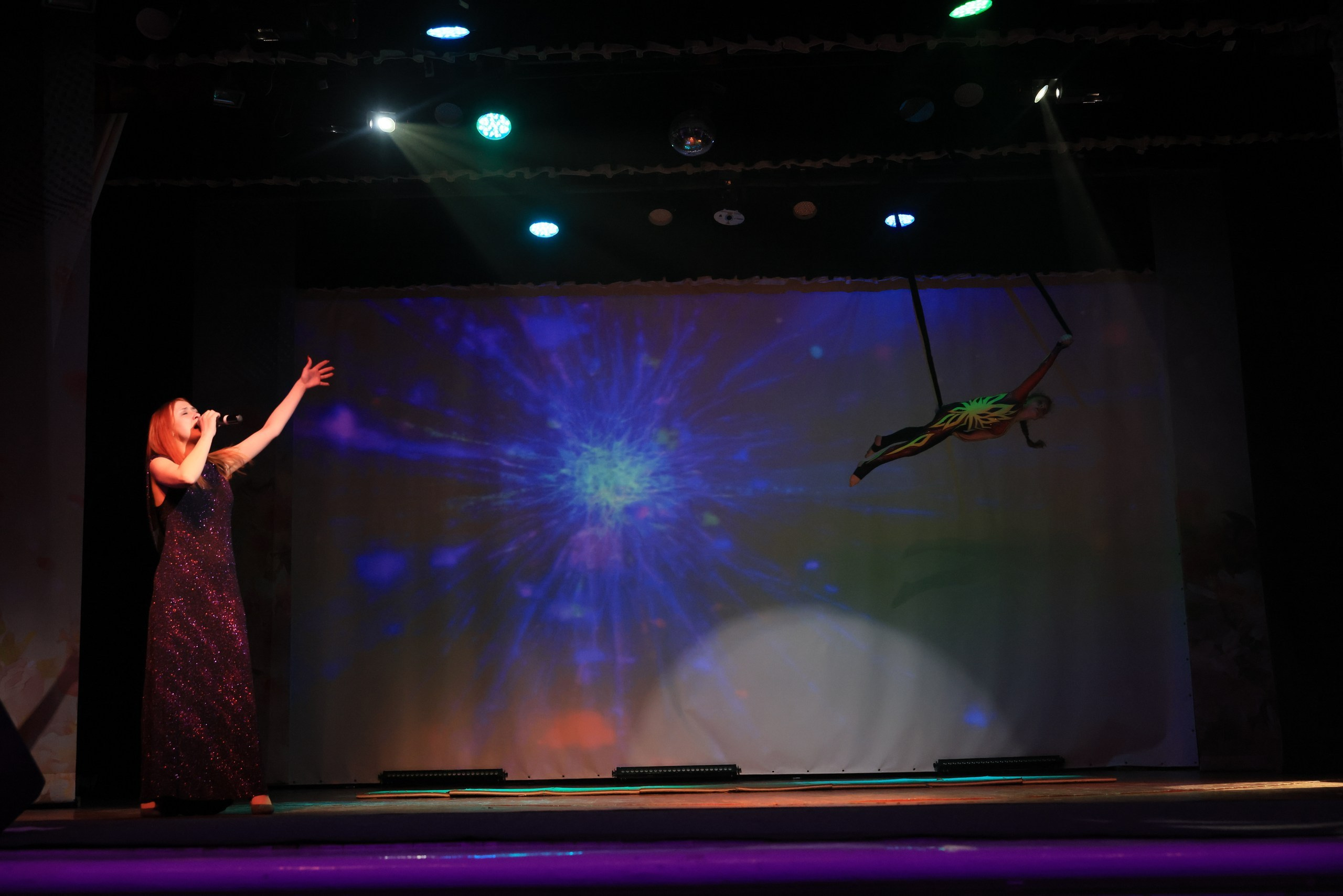 Концерт к 8 Марта в ДК «Металлург» г. Тула. Фотограф в Туле Крупский АнДРей. Фотостудия «КАДР71» в Туле