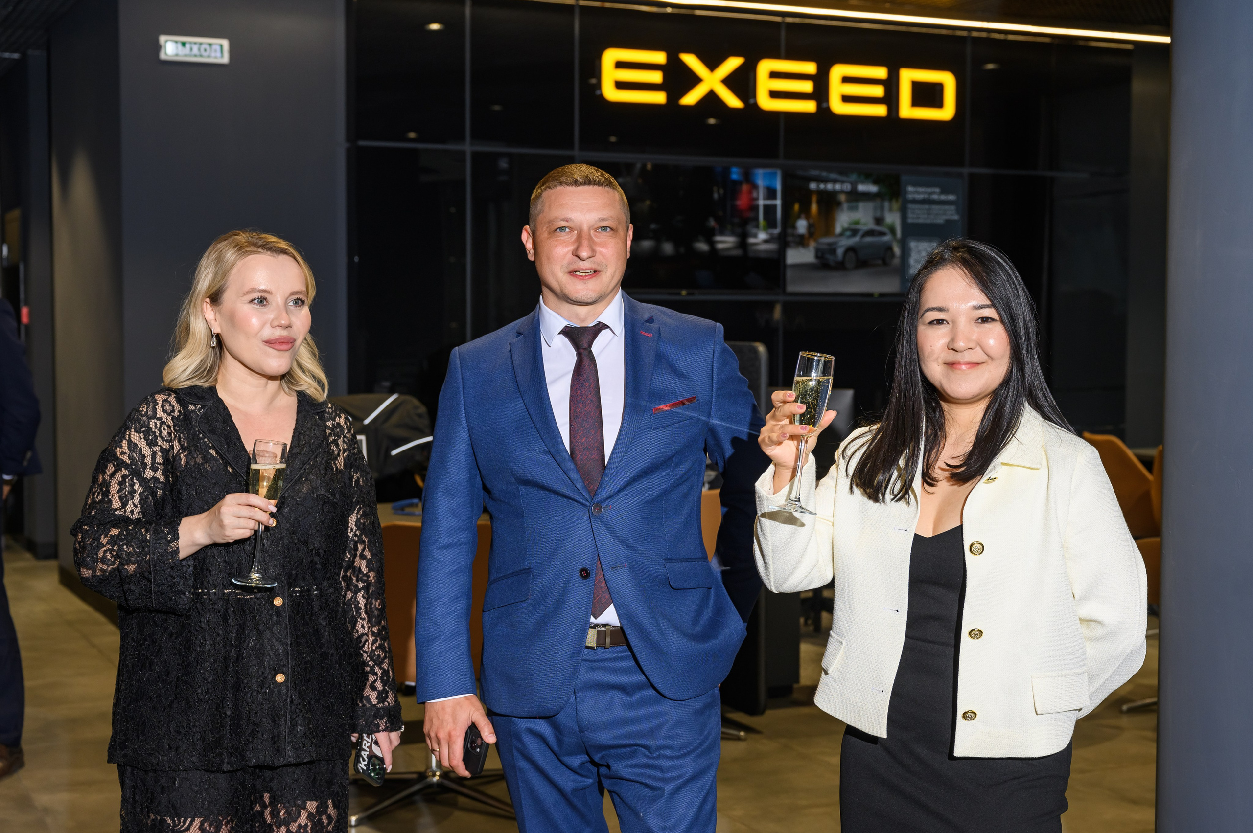 Открытие автосалона EXEED. Свадебный фотограф Москва Юрий Кульман