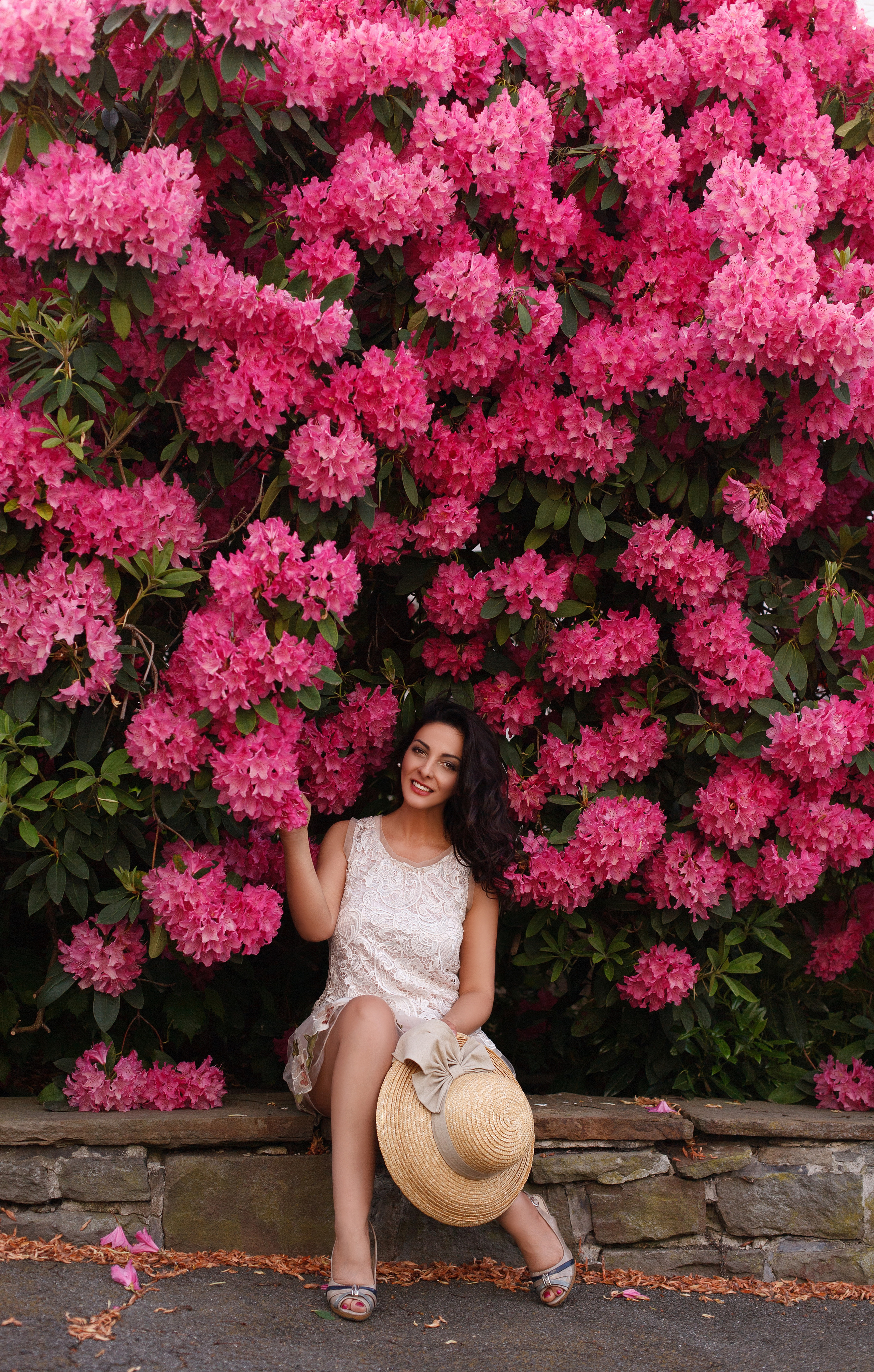 девушка и цветы 