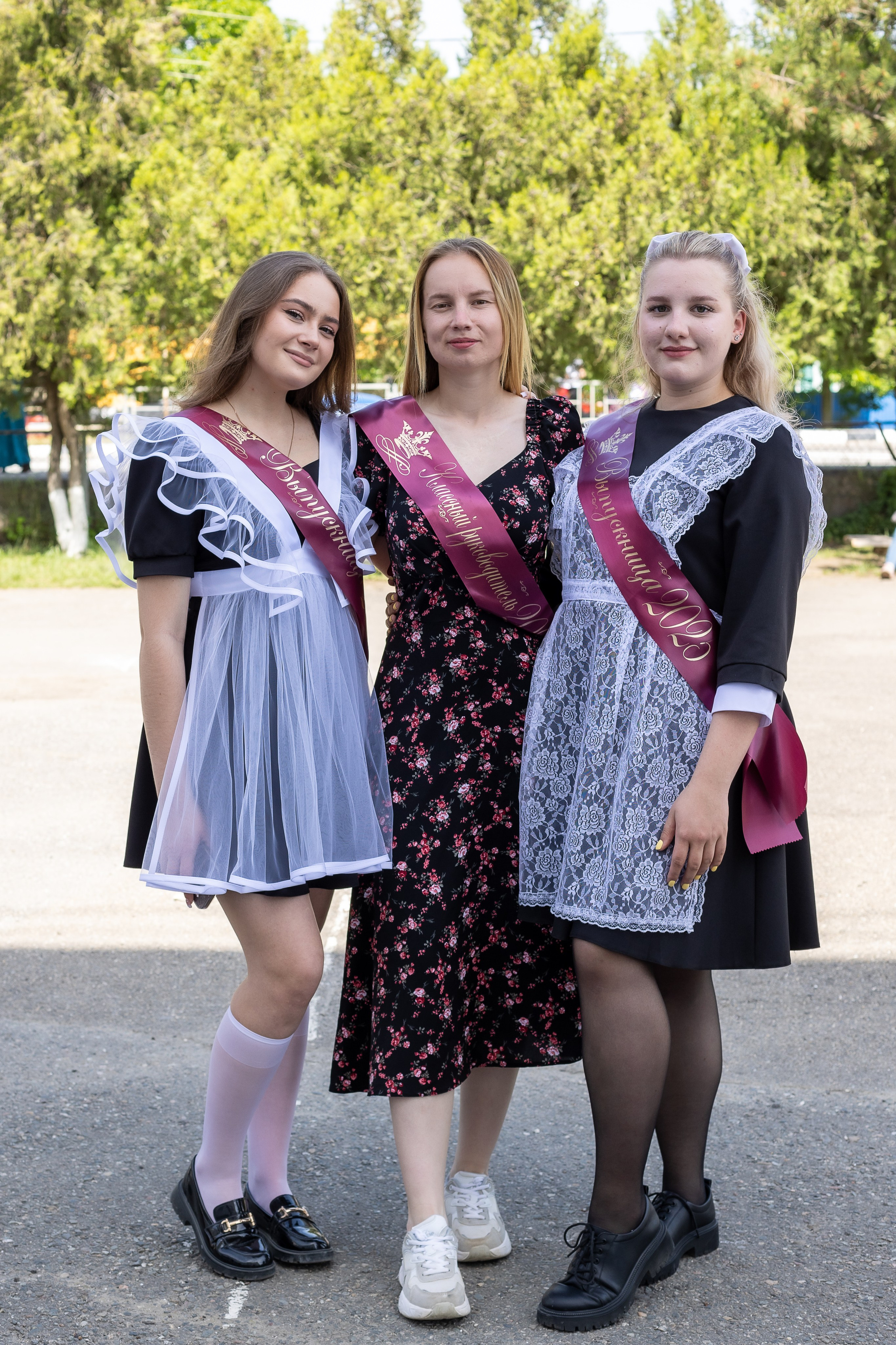 Последний звонок. Выпускные альбомы Майкоп, Краснодар Елена Золотарева