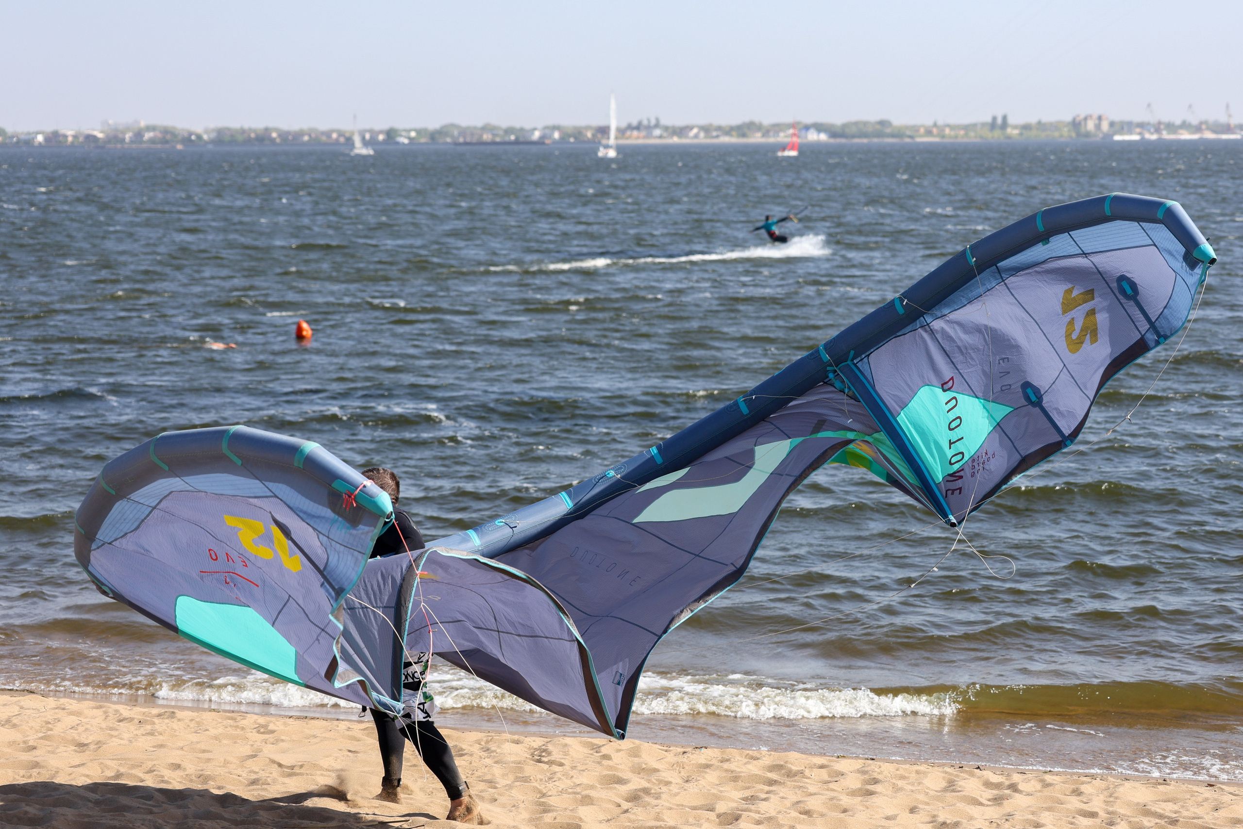 Кайт-Серфинг на Волге. Фотограф Дмитрий Алексеев