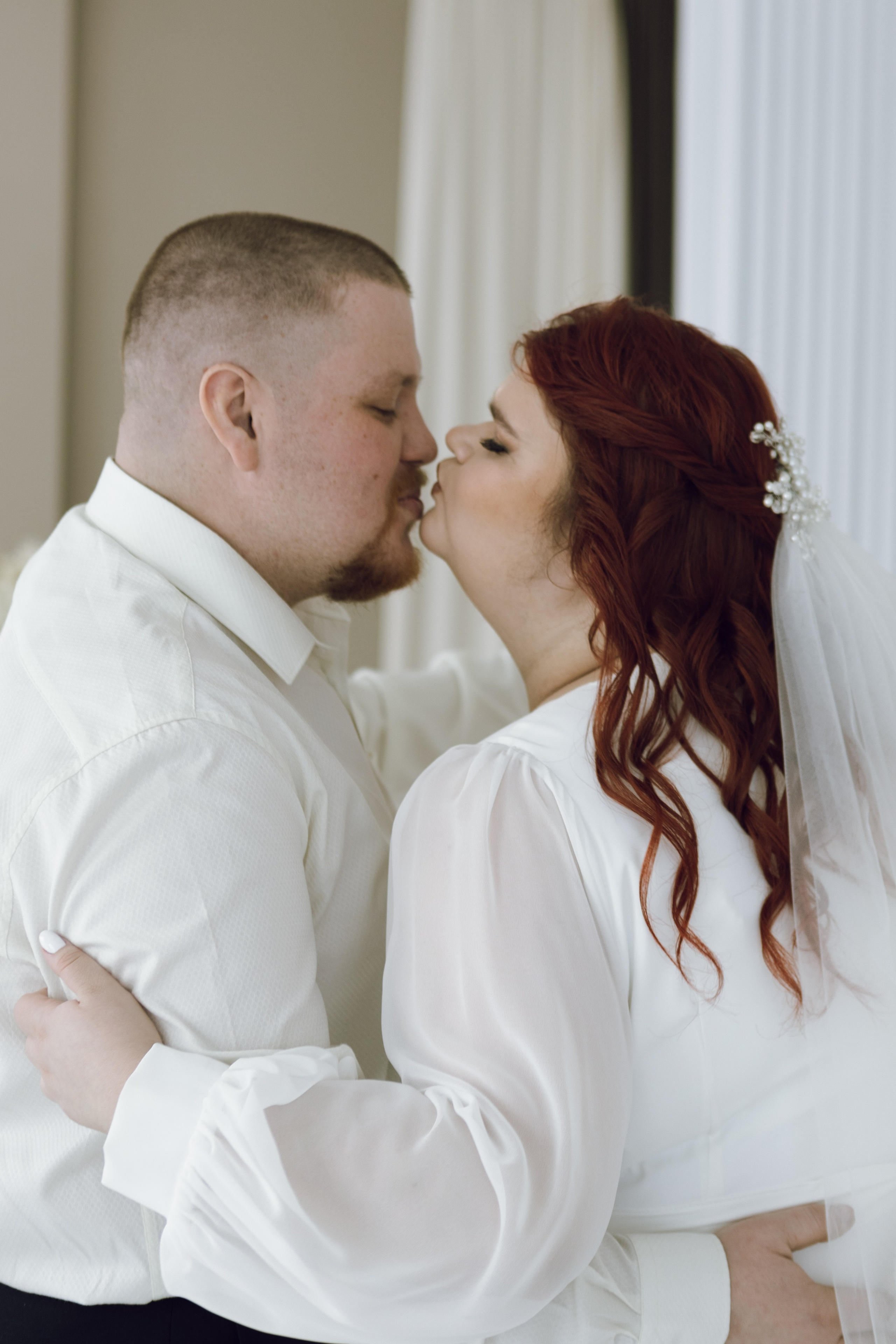 Арина и Геннадий. Фотограф Челябинск Эвелина Ганага, съемка для бизнеса и маркетплейсов