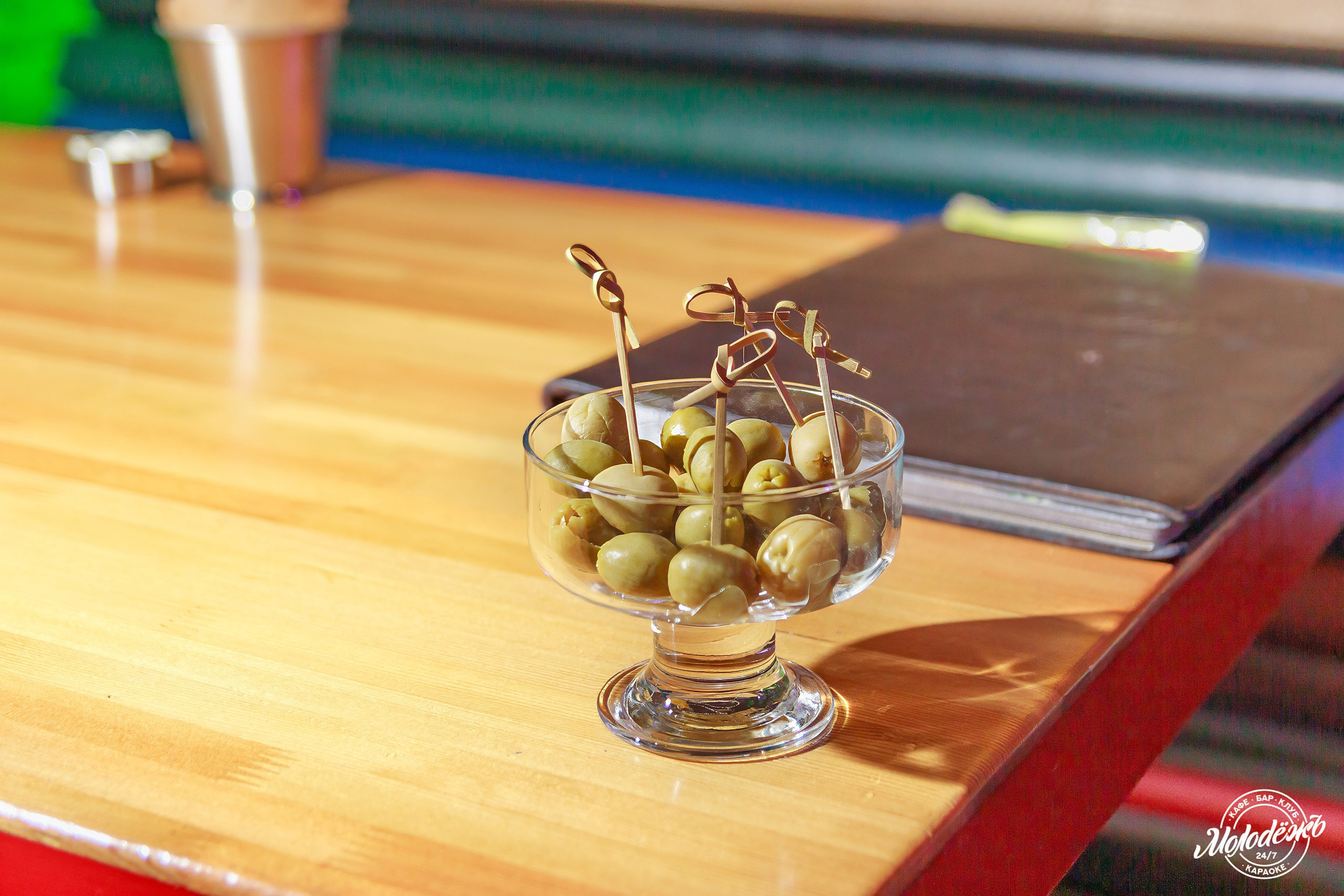 Клуб Молодёжь лучшее. Контакты