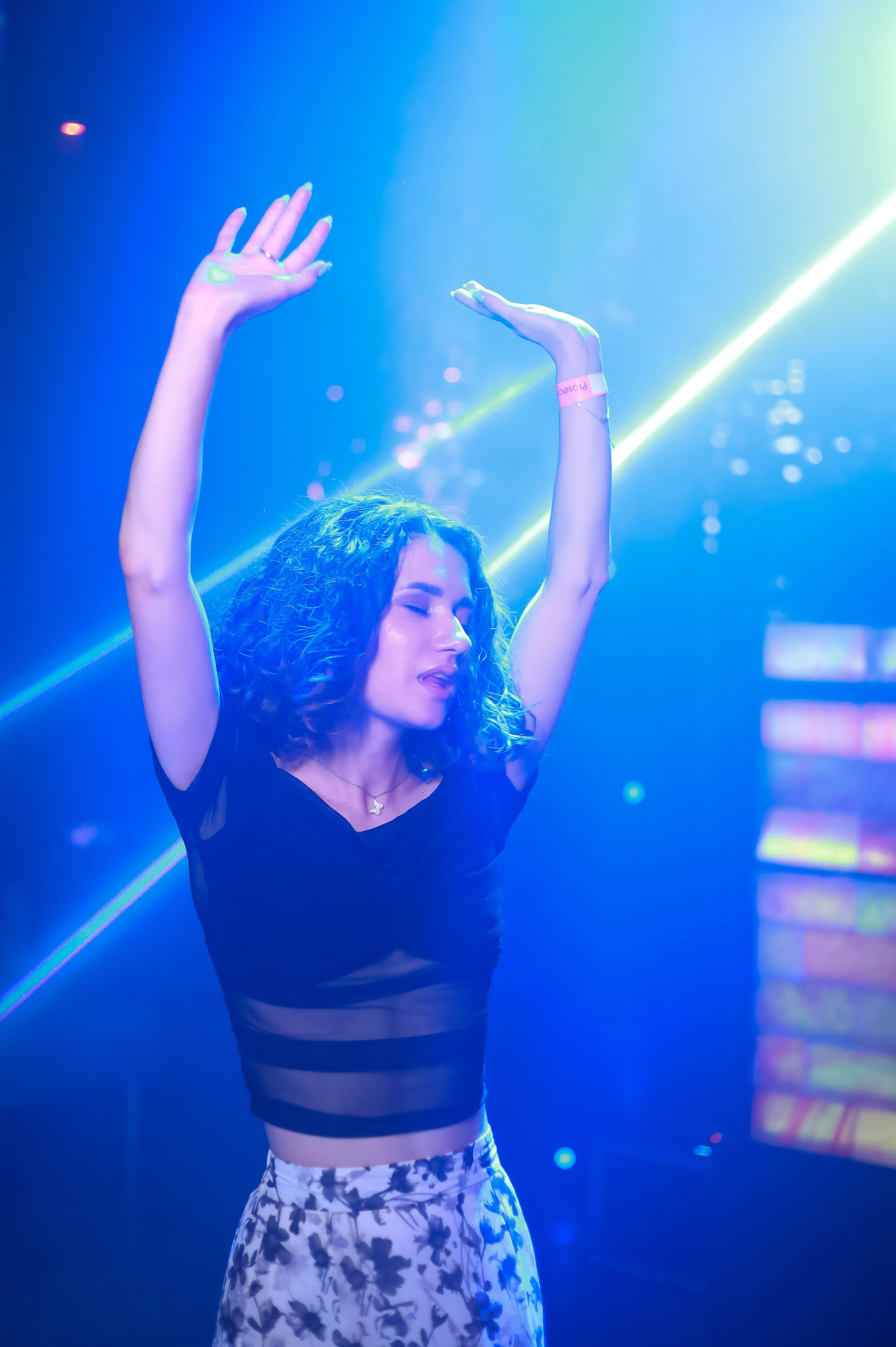 Клуб Резиденция лучшее. Контакты