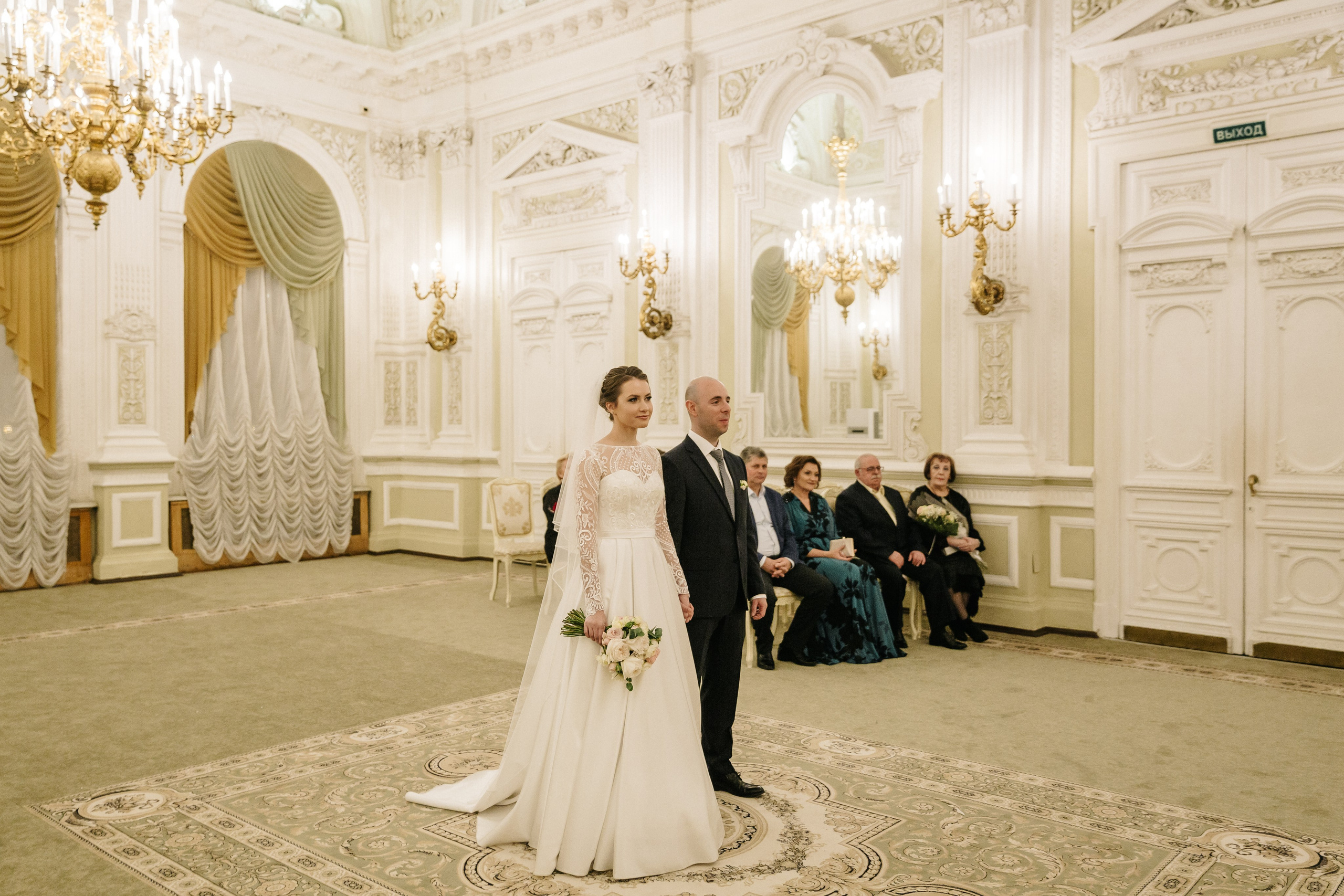 ОКТЯБРЬ | Дворец № 1 Талион, Особняк военного министра. Свадебный фотограф в Санкт-Петербурге Полина Корзухина