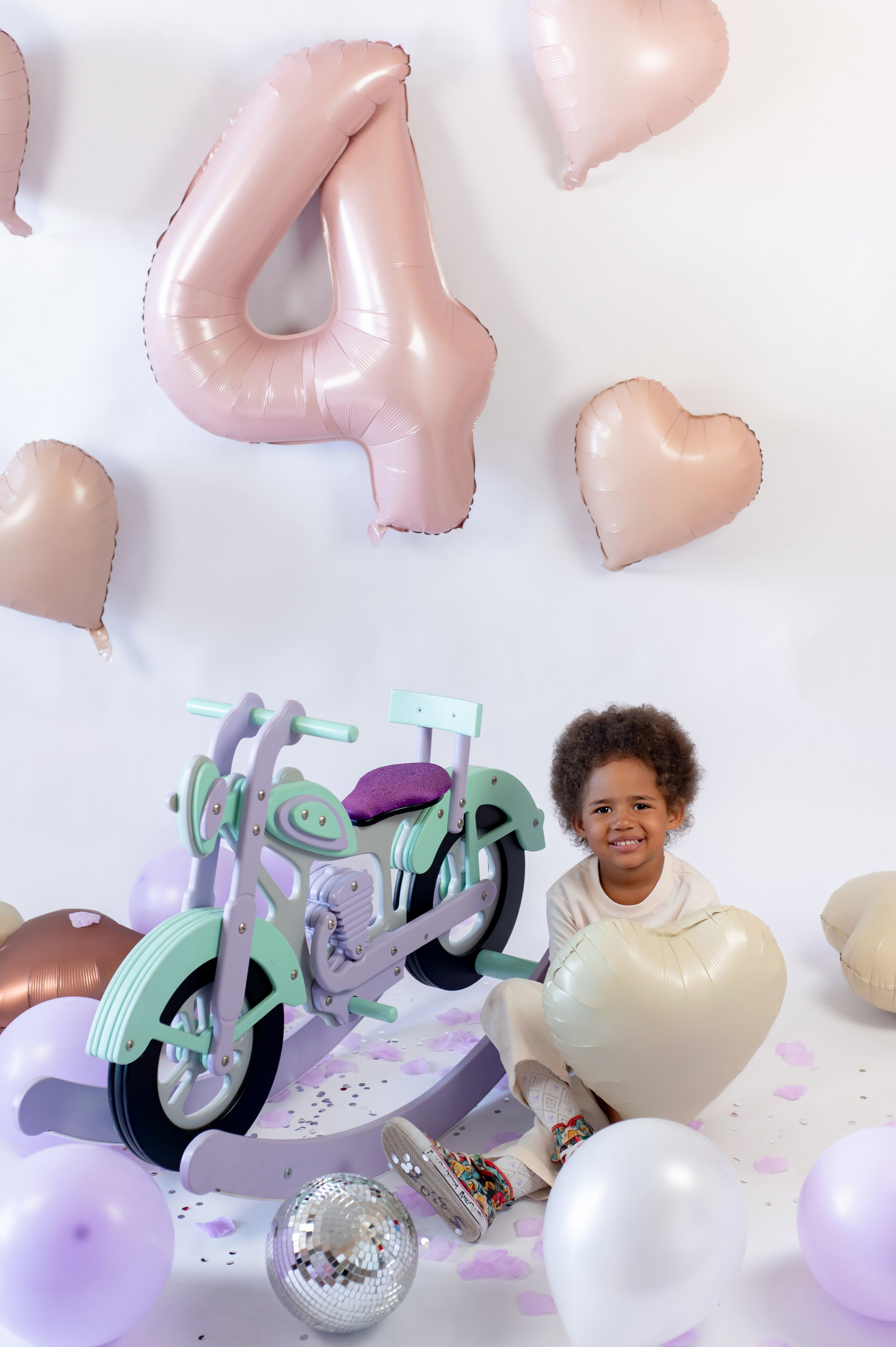 Афея. Детский и семейный фотограф Эльмира Веселова. Детская фотостудия Мира. Фотосессия на годик