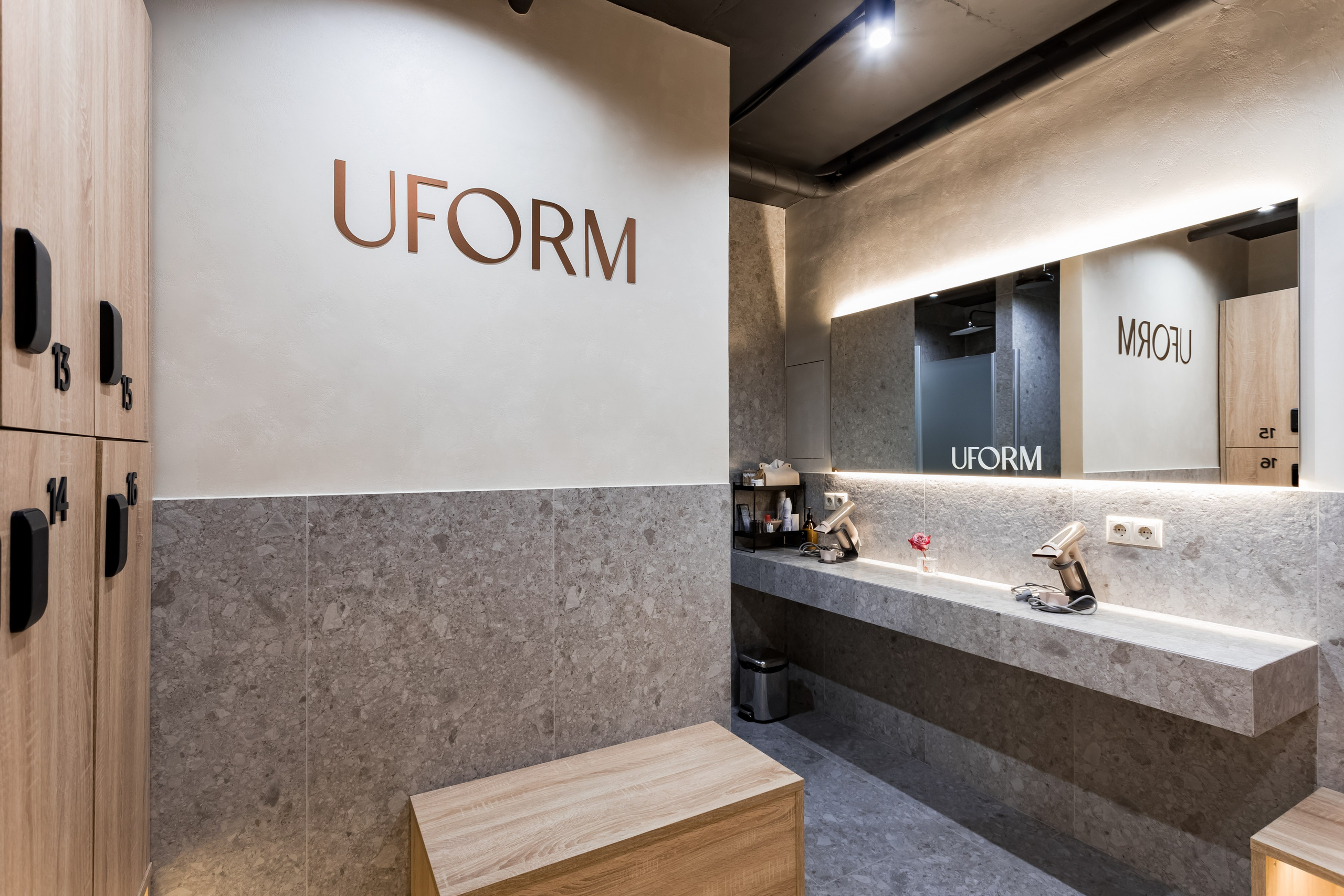 Фотосъемка для студии йоги Uform. Интерьеры, Контент, Портреты | Фотограф в Москве Дани Терно