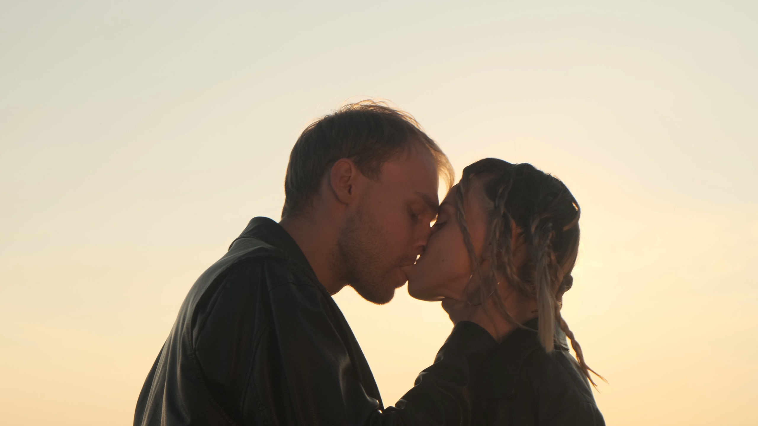 Human contact. Главная