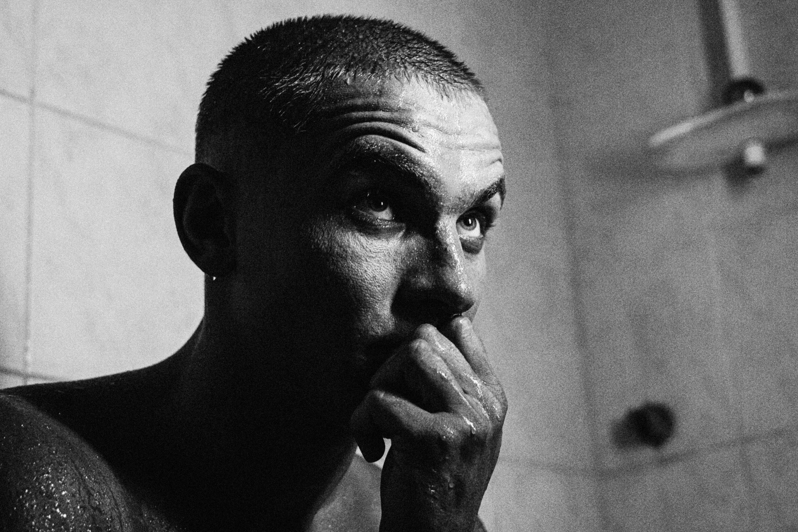 Behind the scenes. Portrait and backstage photographer Nina Crane