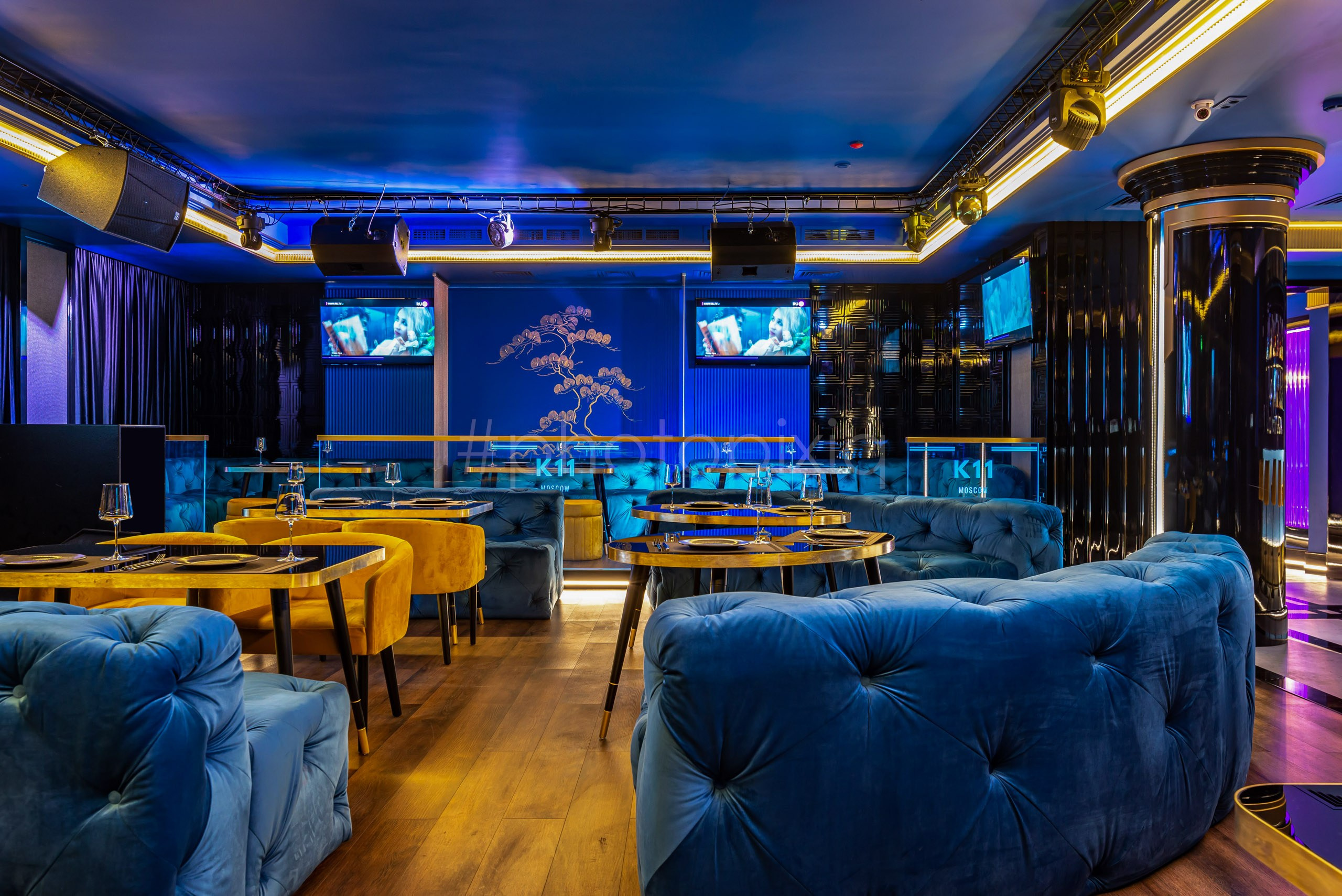 Фотосъёмка Караоке-бара «К11». Интерьерная съёмка и виртуальные туры — Интерьерный фотограф Кузнецов Сергей (photopixiq)