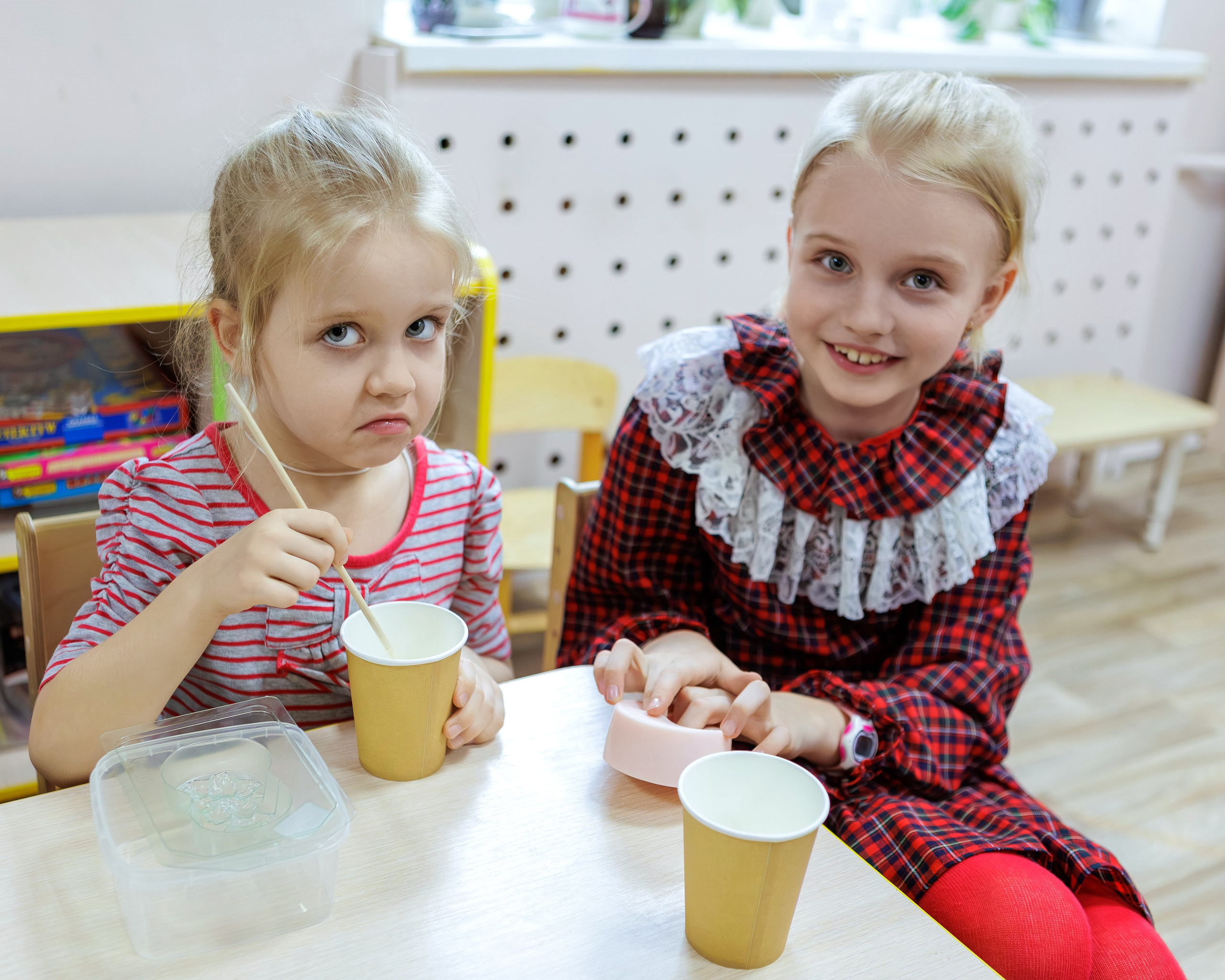 МК к 8 марта. Выпускные альбомы и школьный фотограф в Подольске, Троицке, Щербинке, Москве и Московской области