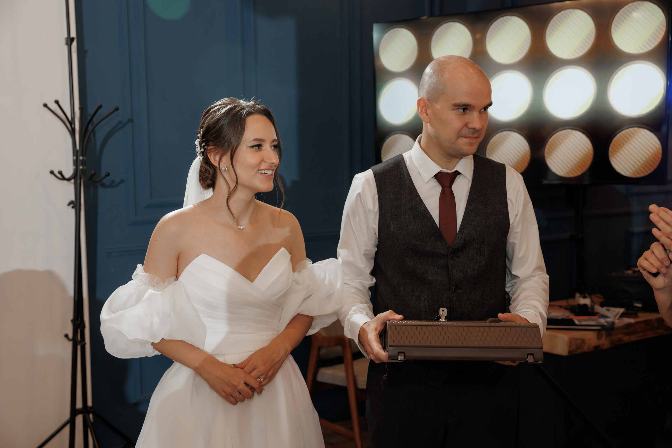 Полина и Дмитрий, загородный клуб «Барин», ЗАГС в г. Пушкино. Свадебный и репортажный фотограф (Москва, Королев и другие)