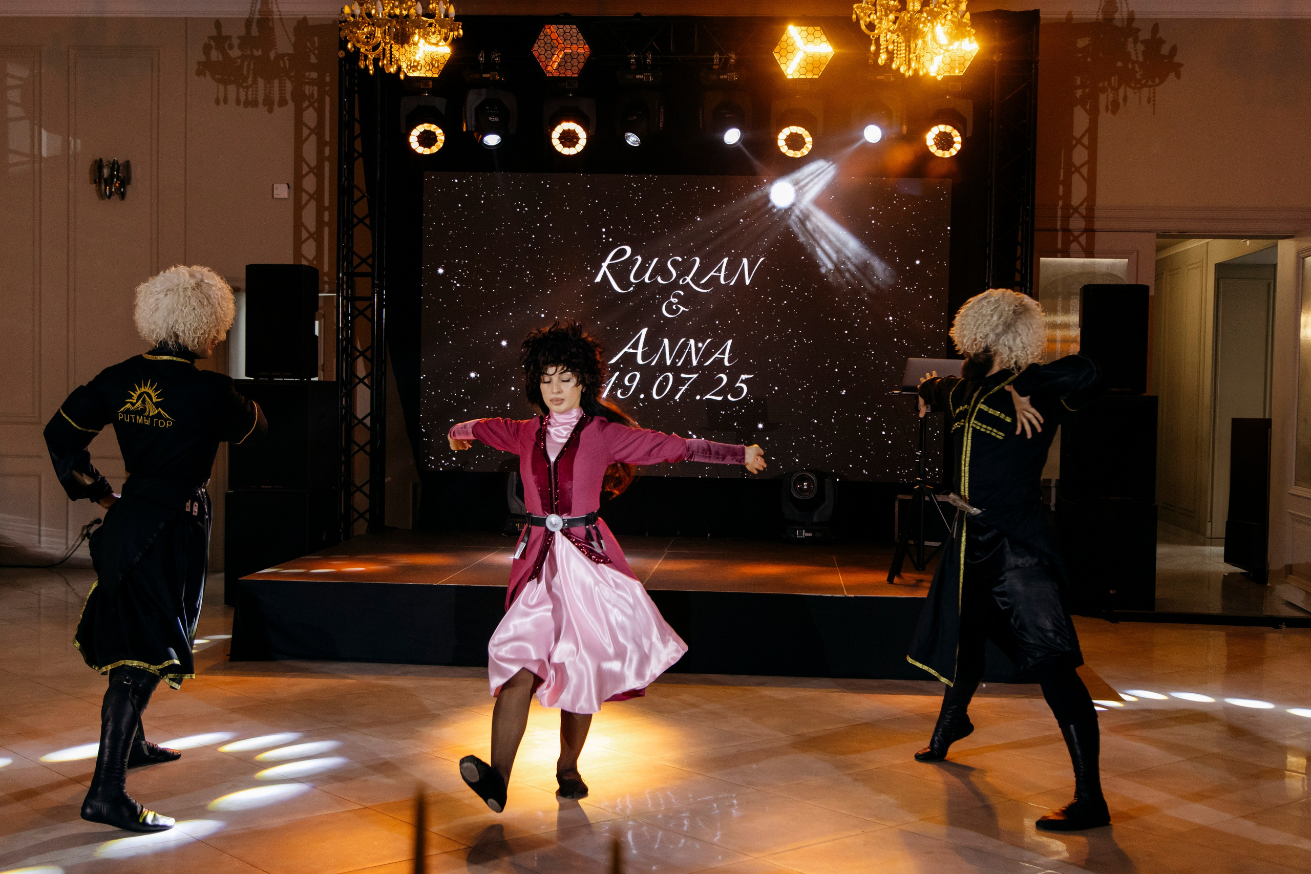 Руслан и Анна. Nikolpinhasova