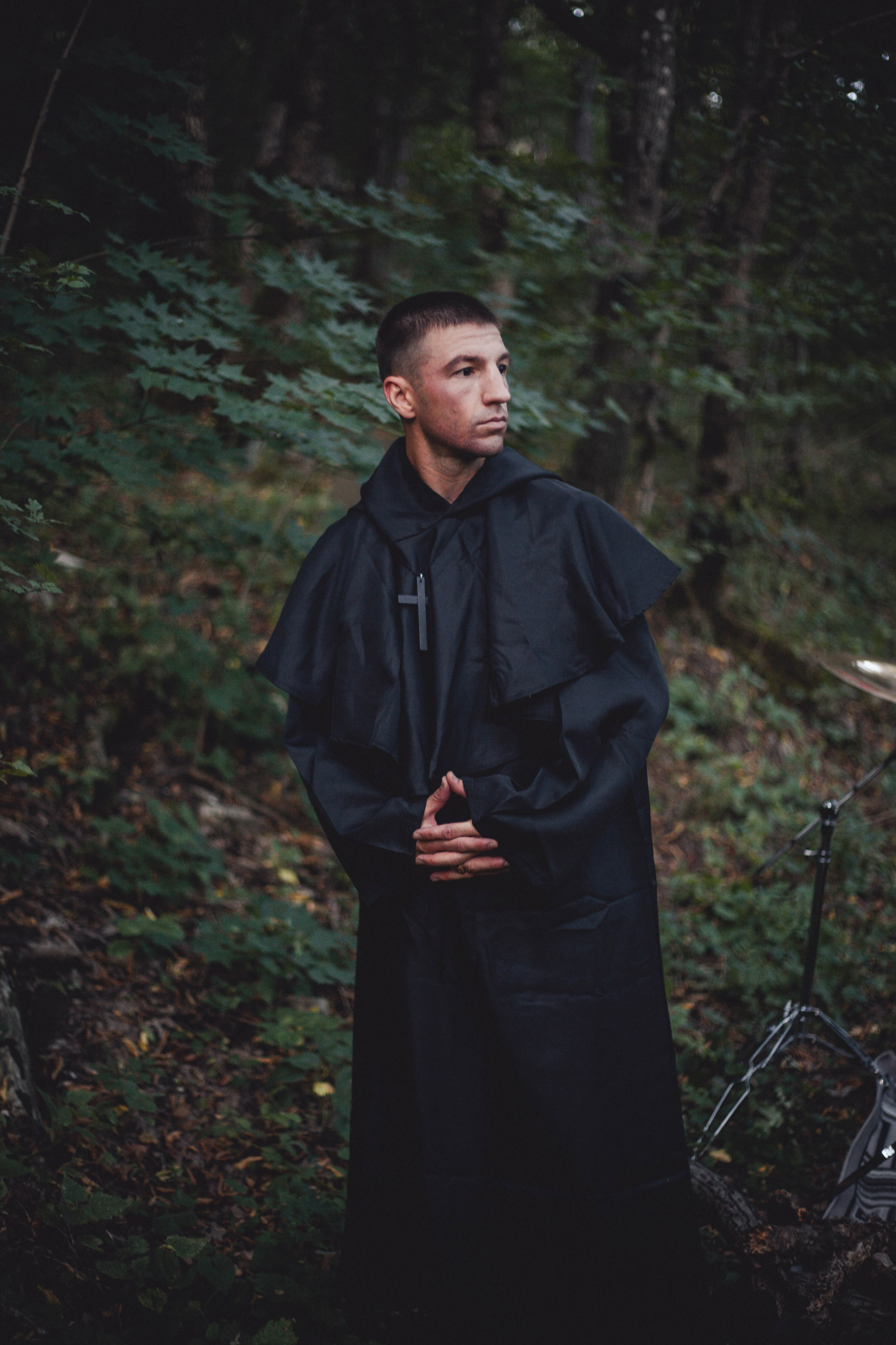 Клип. Уличный фотограф Города N