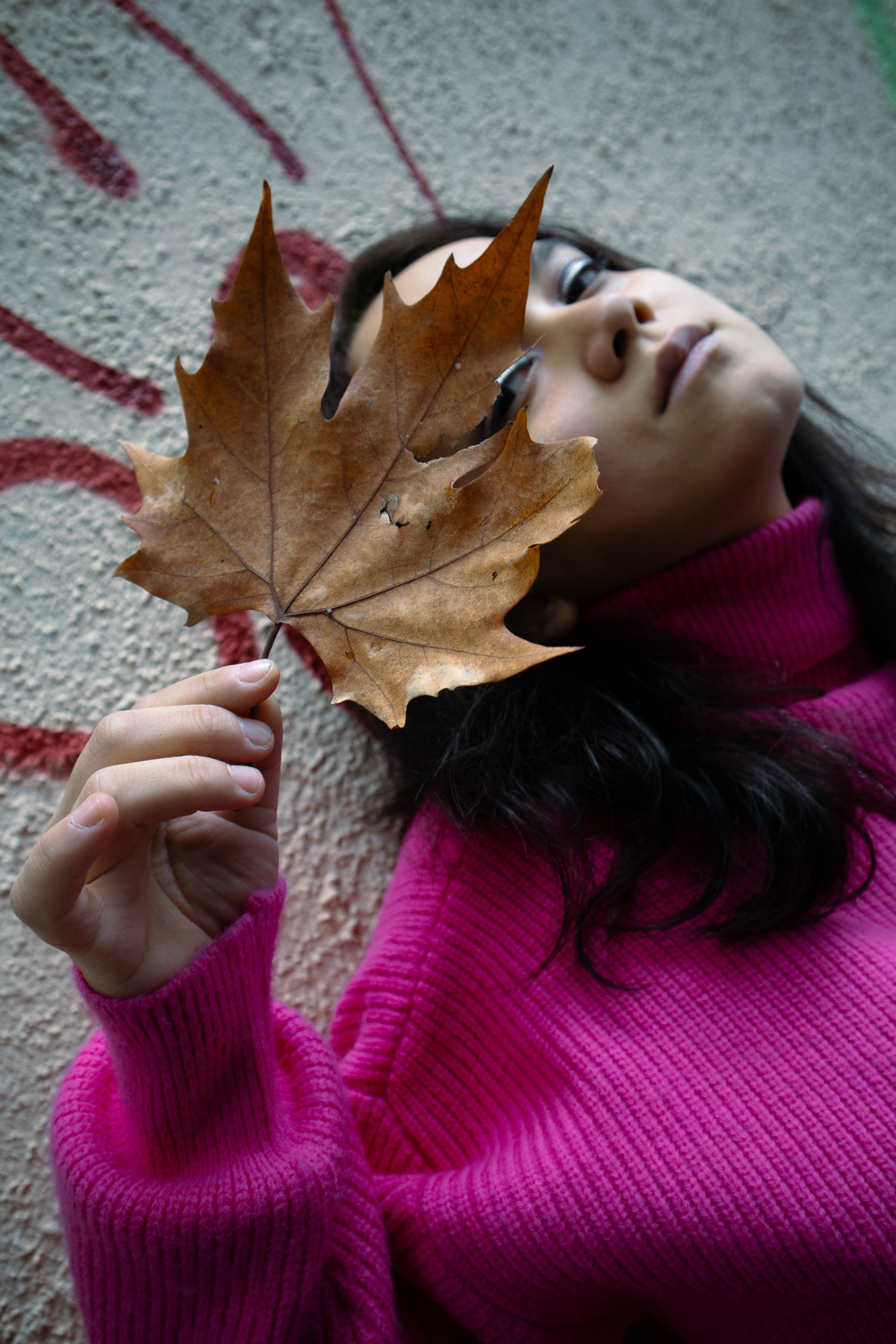 «Городская грация: осенний вальс». Уличный фотограф Города N