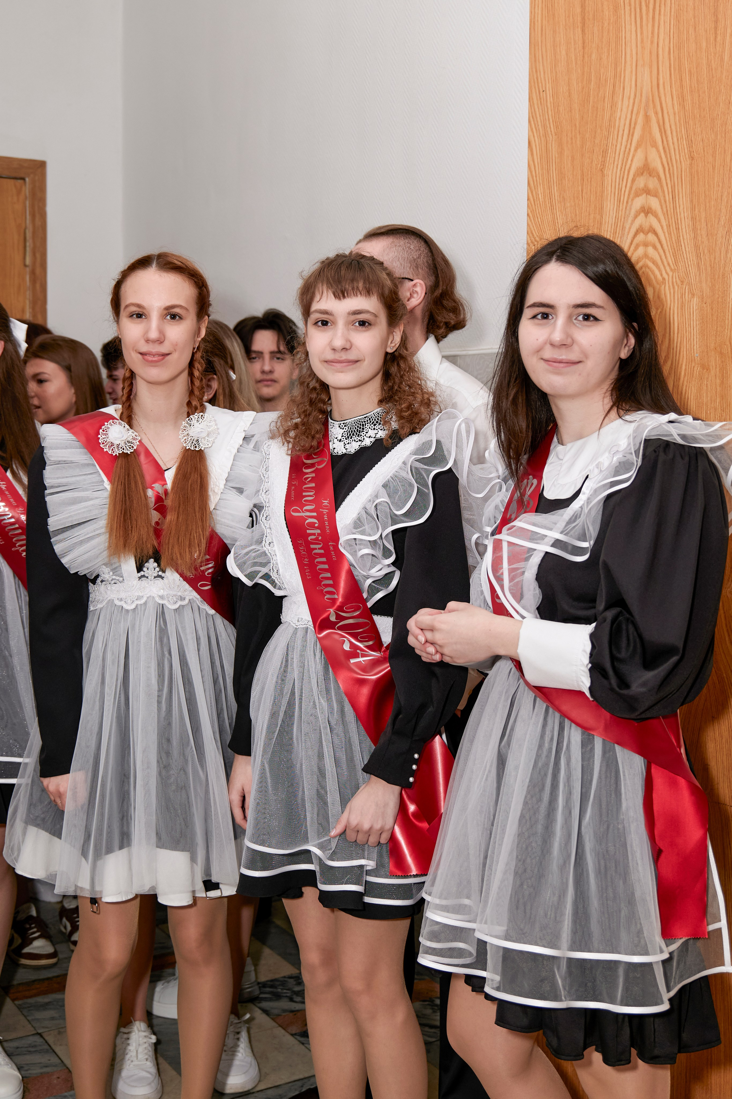 Последний звонок школа 1413. Детский и семейный фотограф г. Москва Оксана Катаджи