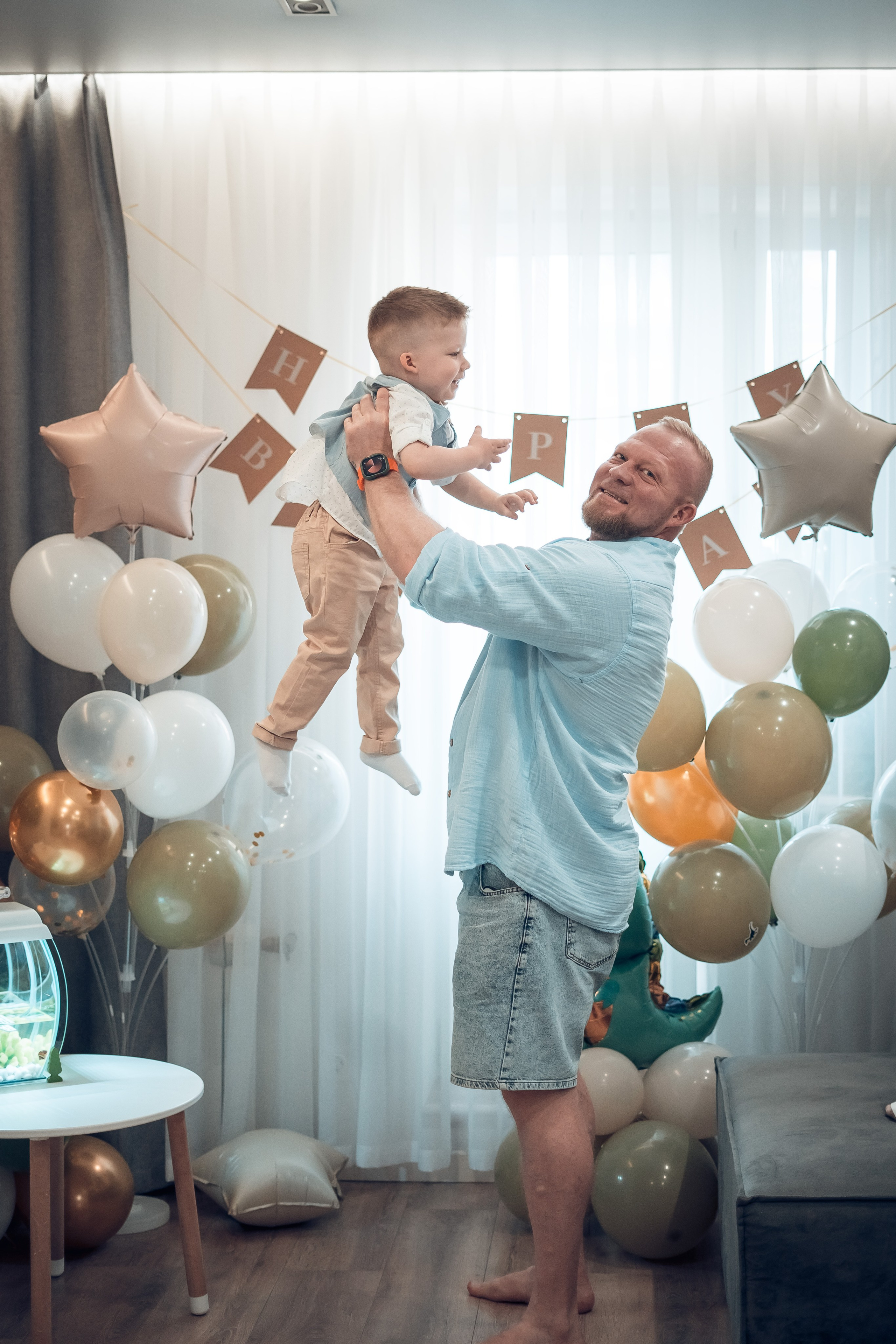 Дэвиду 3 годика