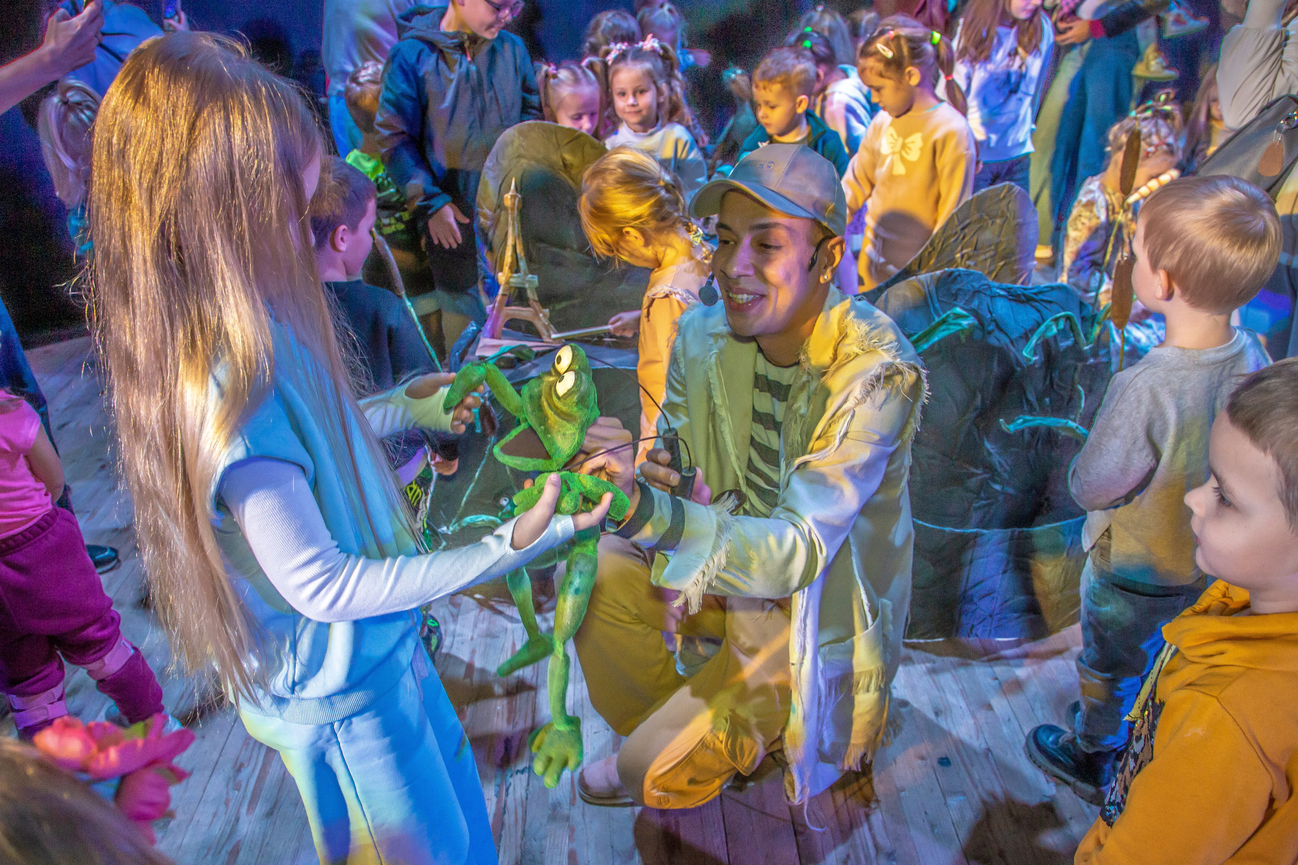 Спектакль театра Саквояж Лягушка путешествиница. Фотограф в Сочи Юрий Шептаев