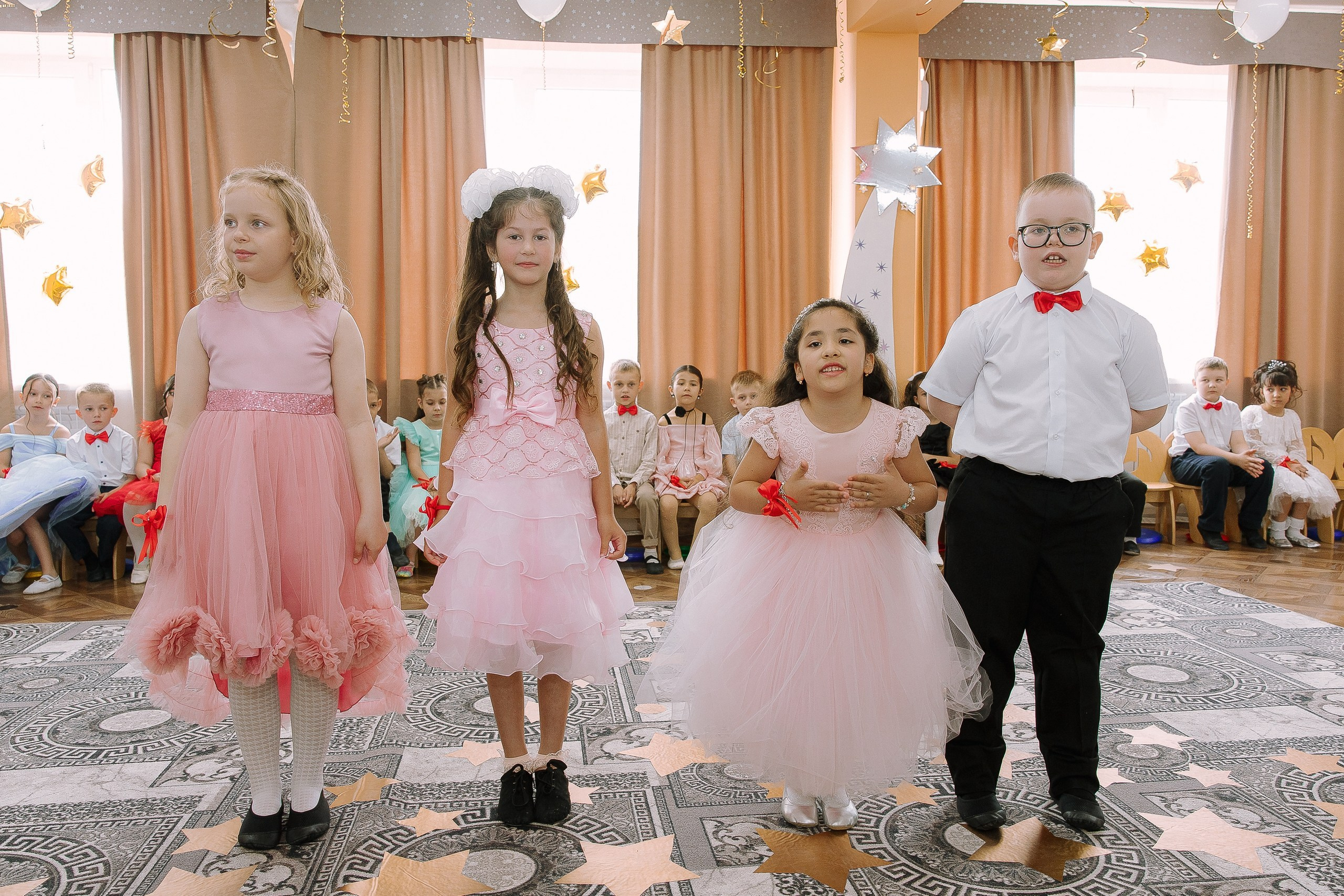 Выпускной в ДС 26. Выпускные альбомы Натальи Бутко: Новороссийск, Анапа, Геленджик