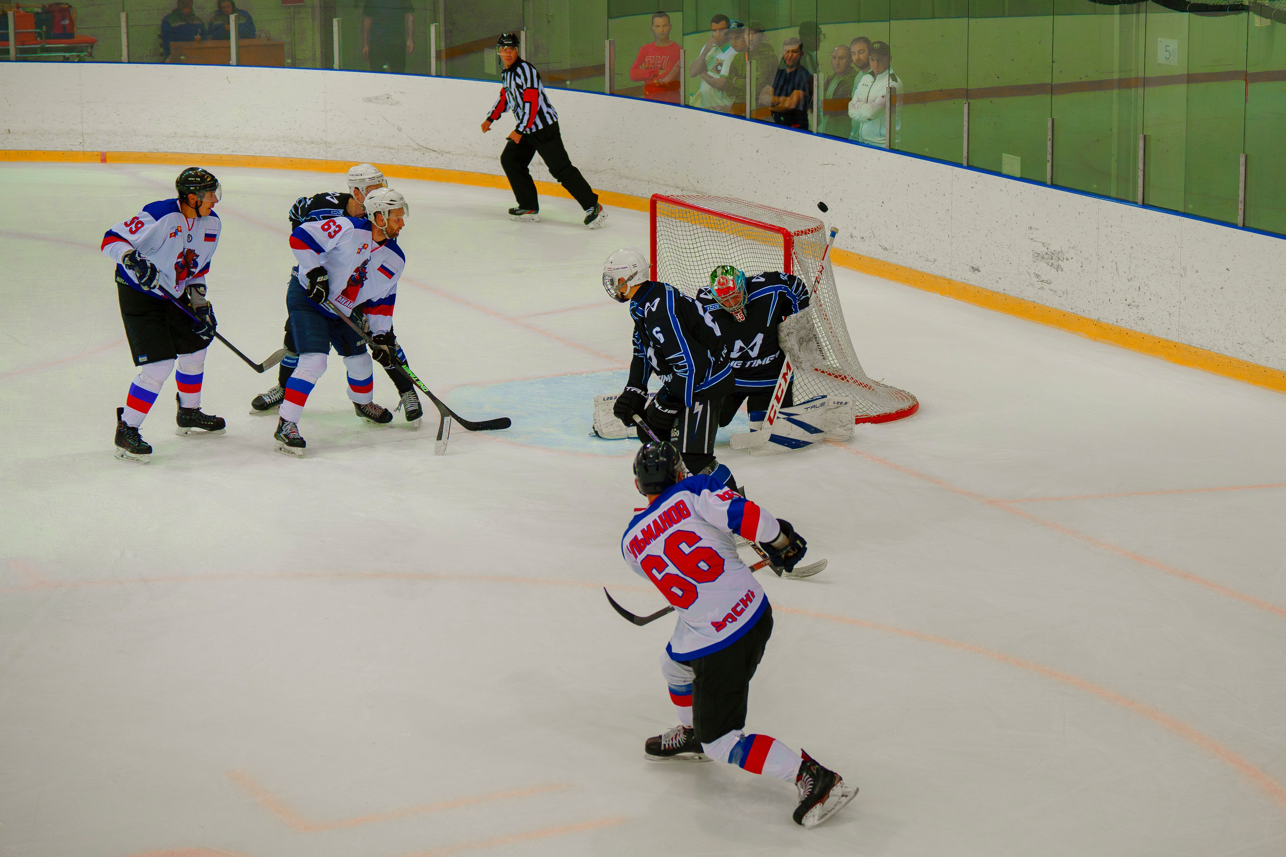 Фотосъемка хоккейных матчей в Сочи. Фотограф видеограф Геннадий Янбаев в Сочи, Краснодаре