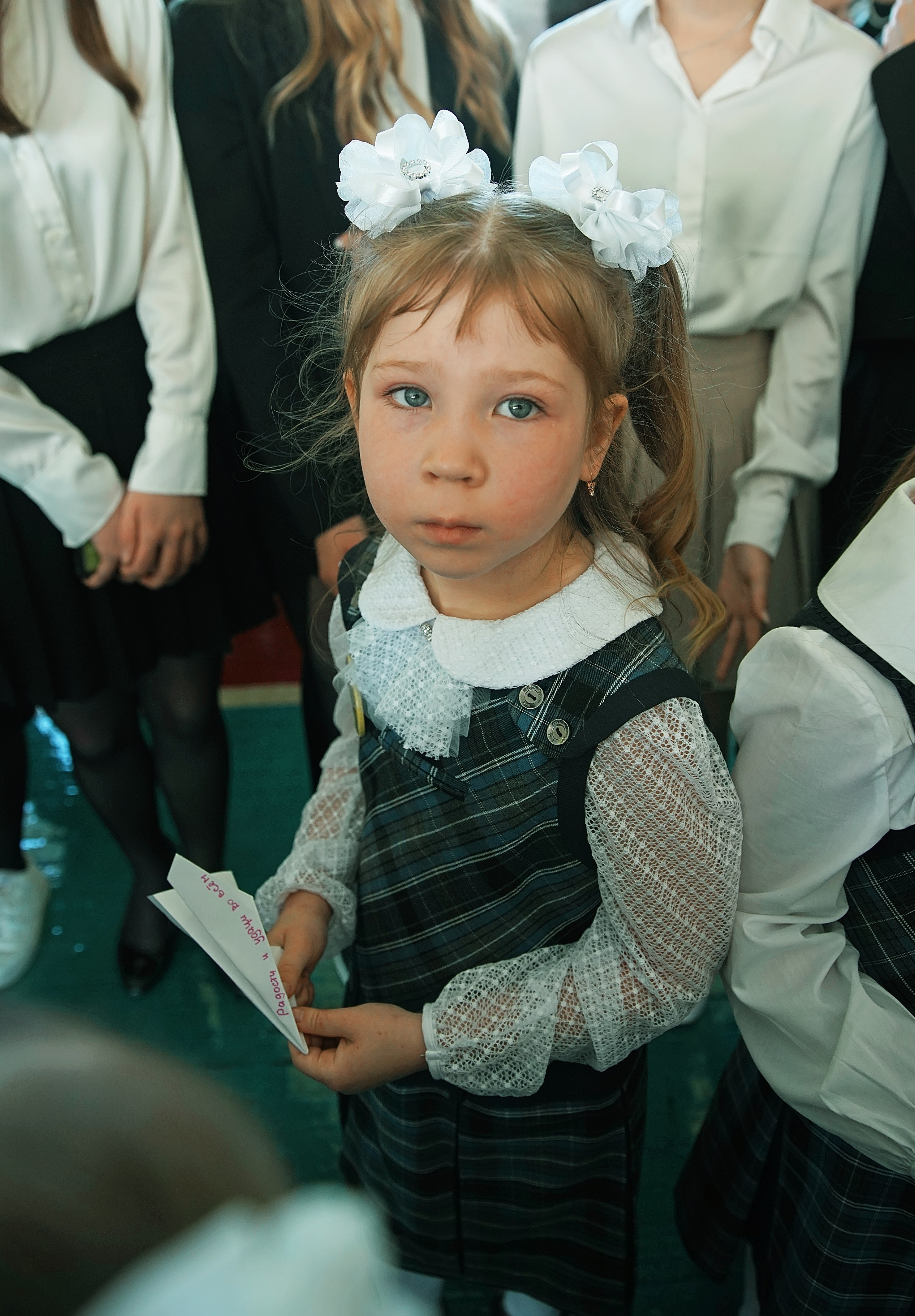 Первый класс линейка, в классе, портреты. Семейный и детский фотограф в Нижнем Новгороде