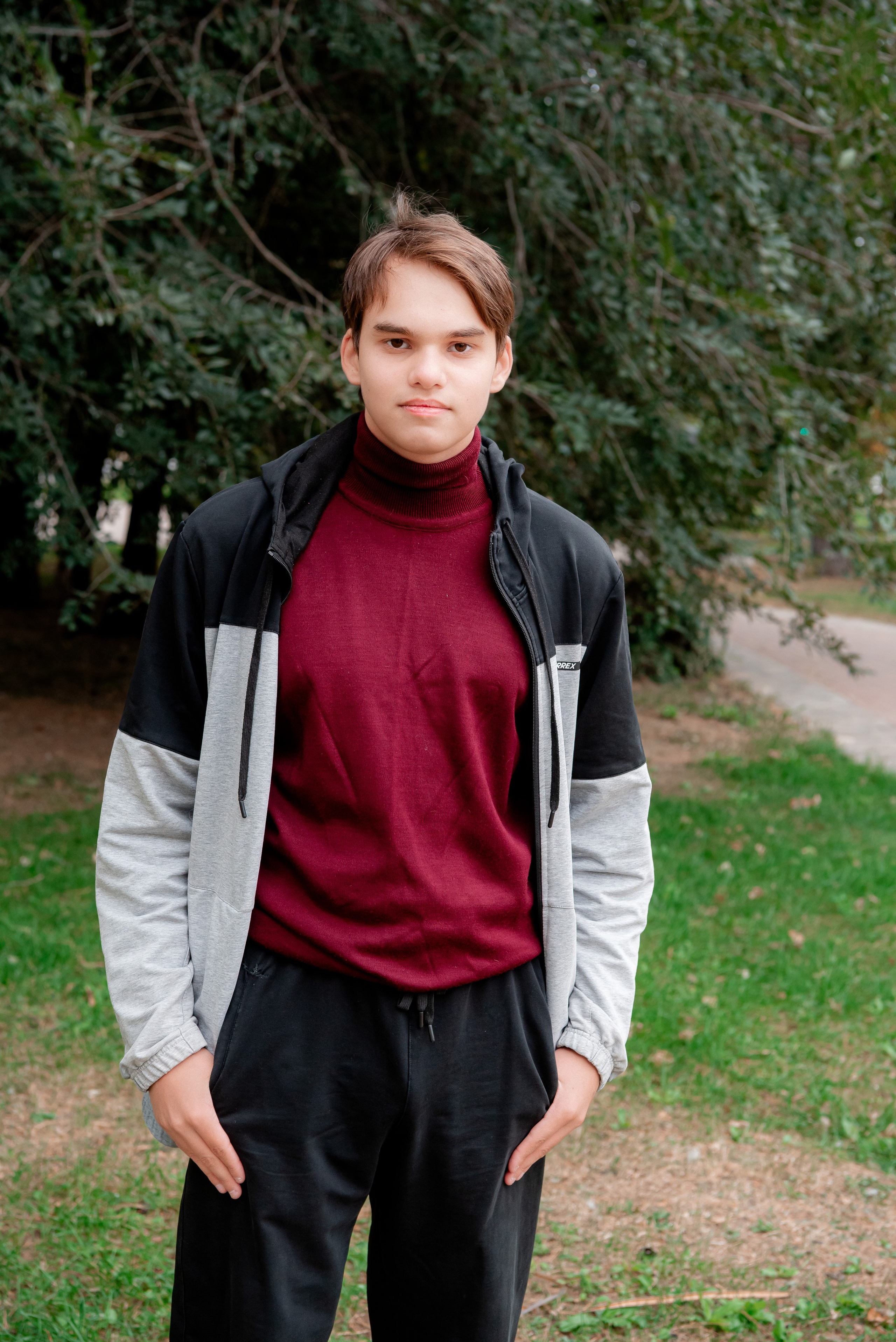 Фотосессия в парке для альбома школьники 9 класс. Фотограф в Волгограде и Волжском Александр Горбань