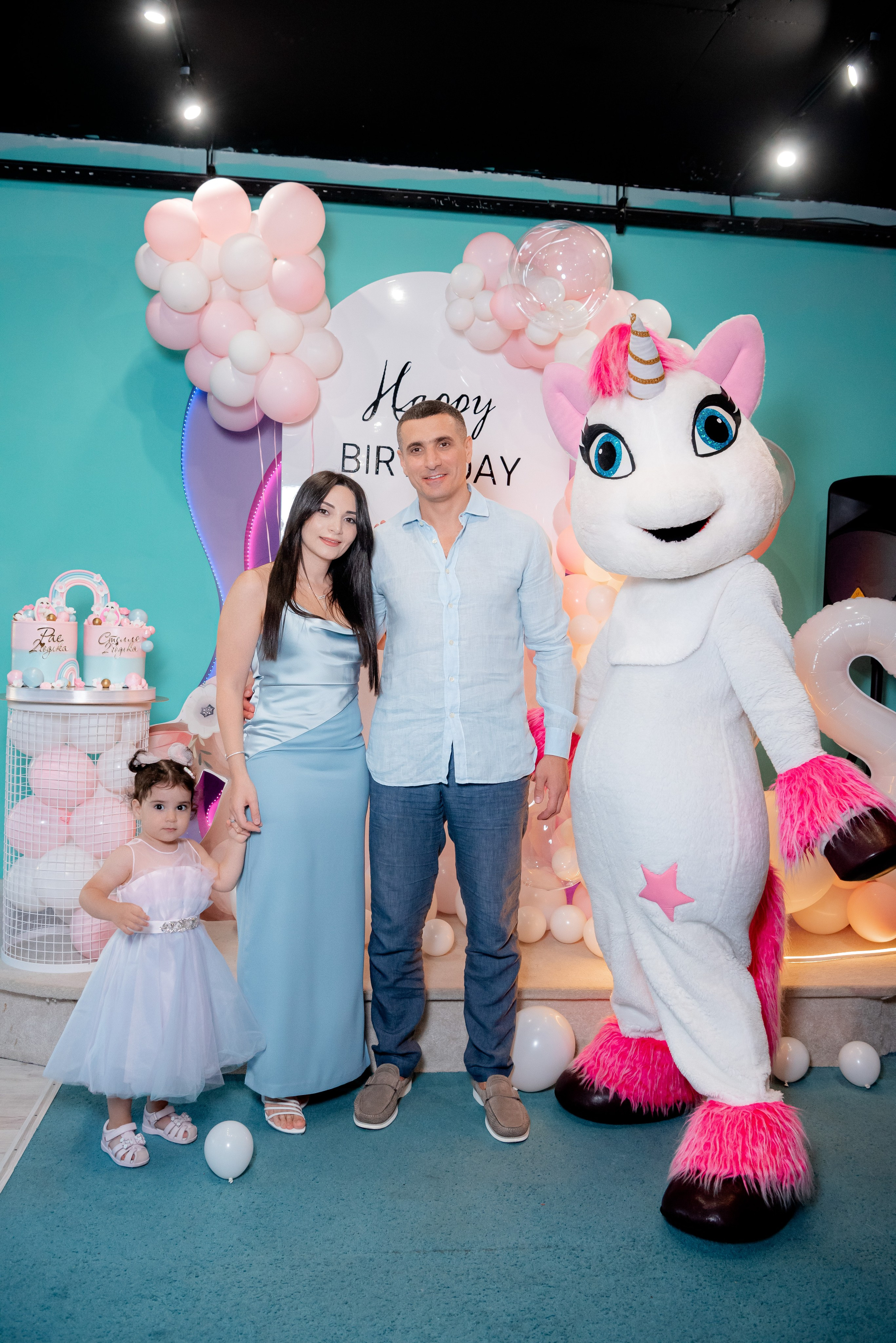 ДР Рая и Стелла в детская комната Сказочный Отель. Фотограф в Волгограде и Волжском Александр Горбань