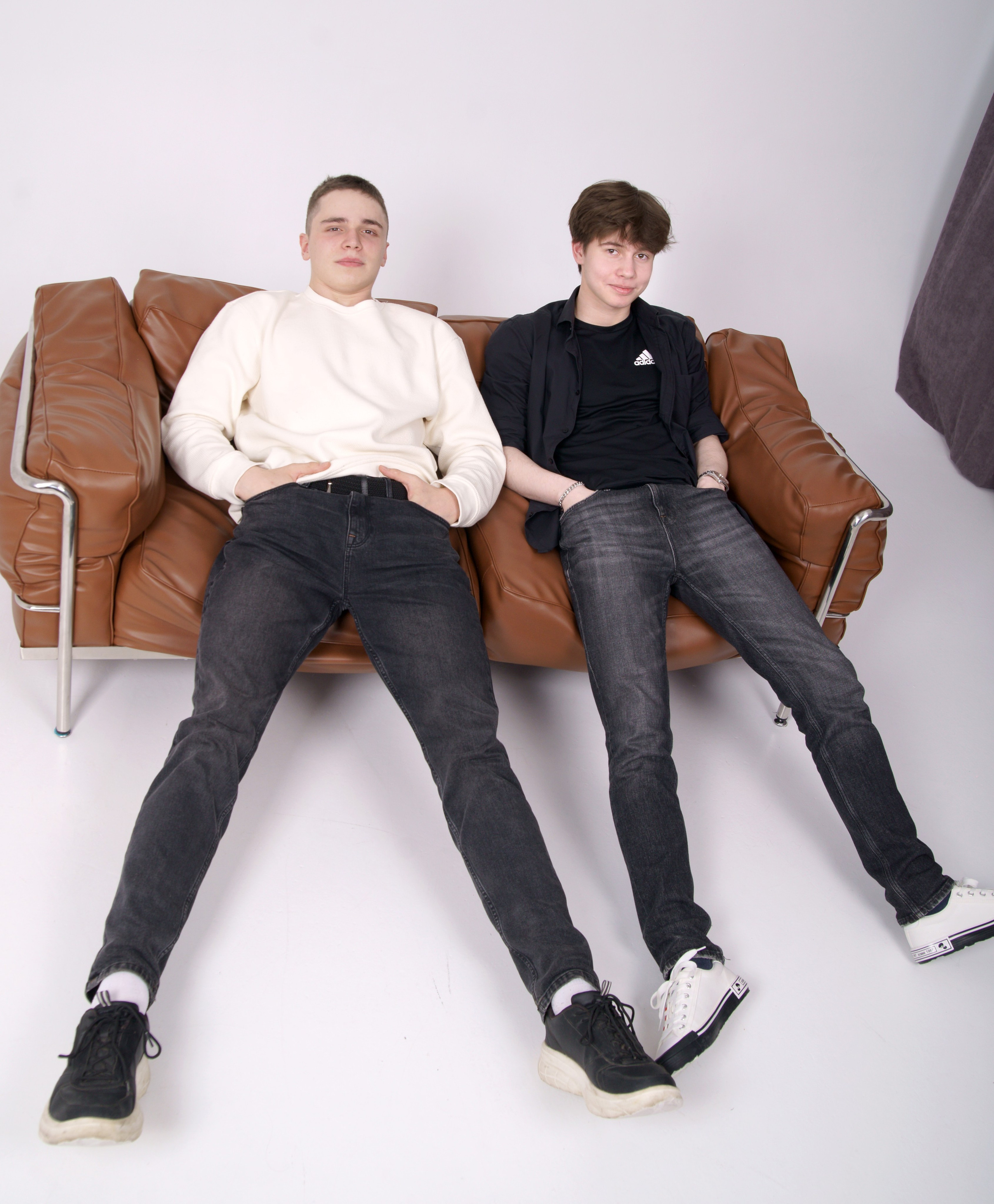 Студийная фотосессия выпускников 9,11 классов в Иркутске