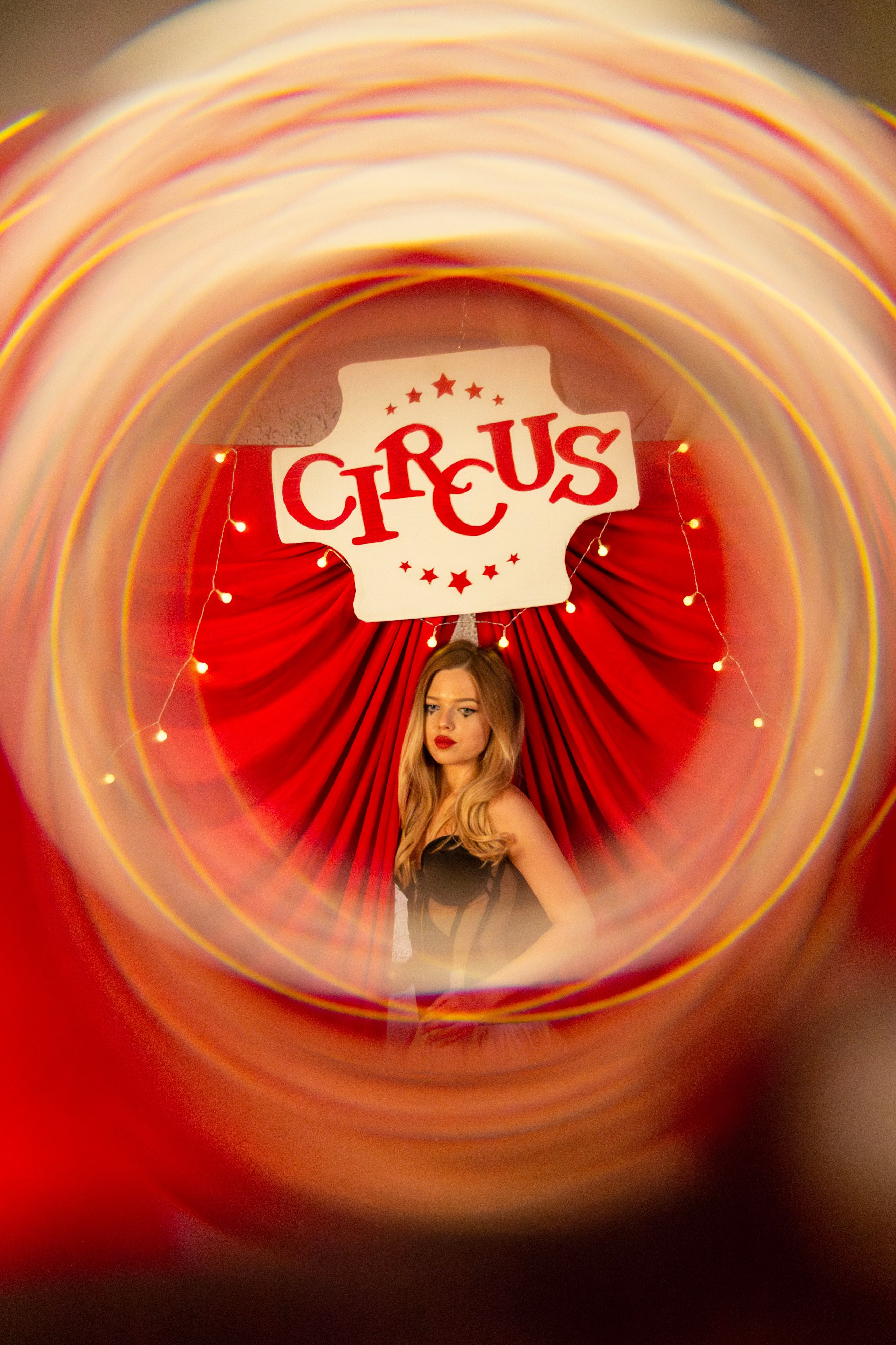 Цирк: женский портрет. Главная