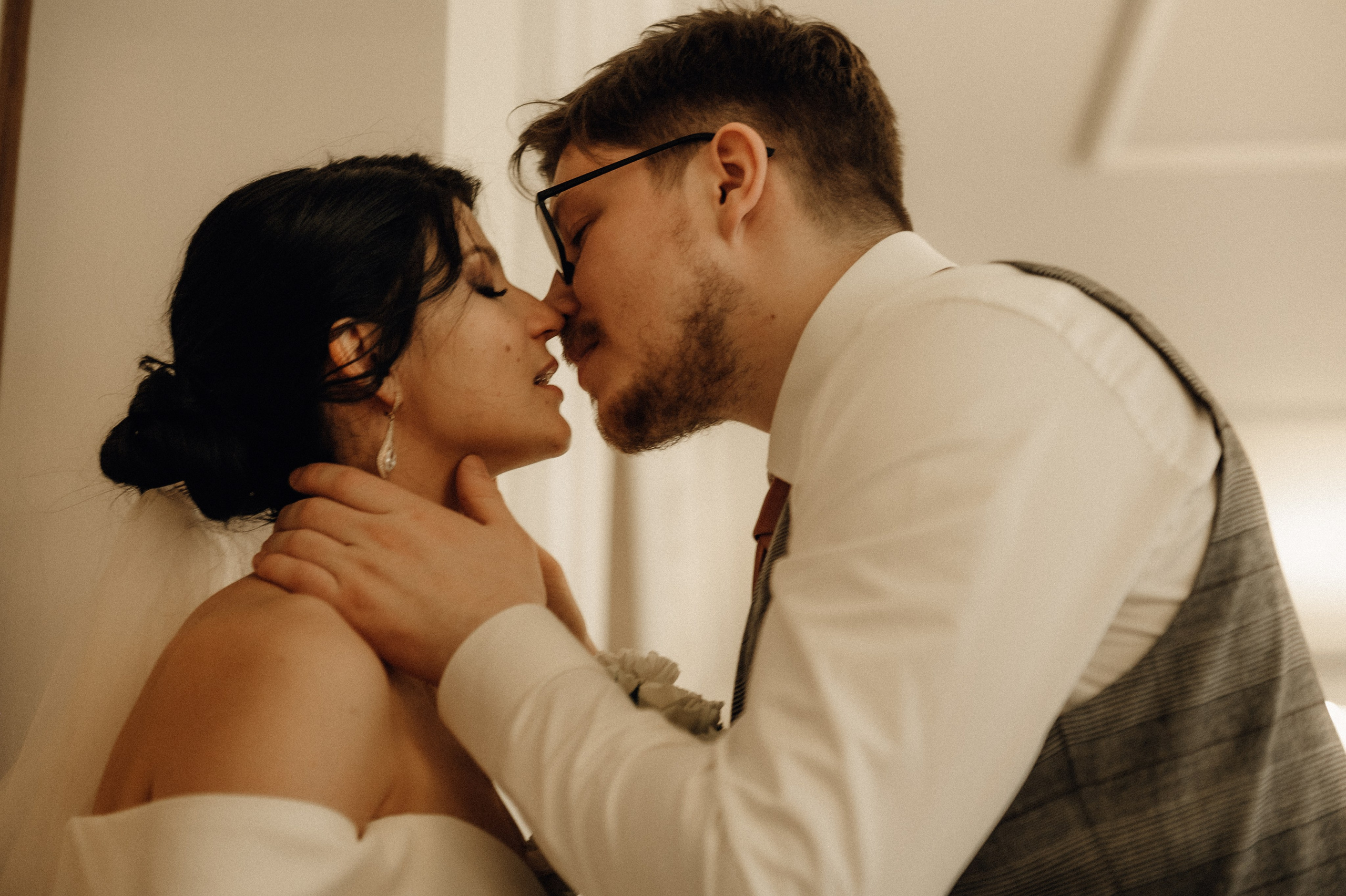 Свадебные фотографии. Фотограф в Барнауле Дарья Бутурлакина. Люби.Цени.Касайся