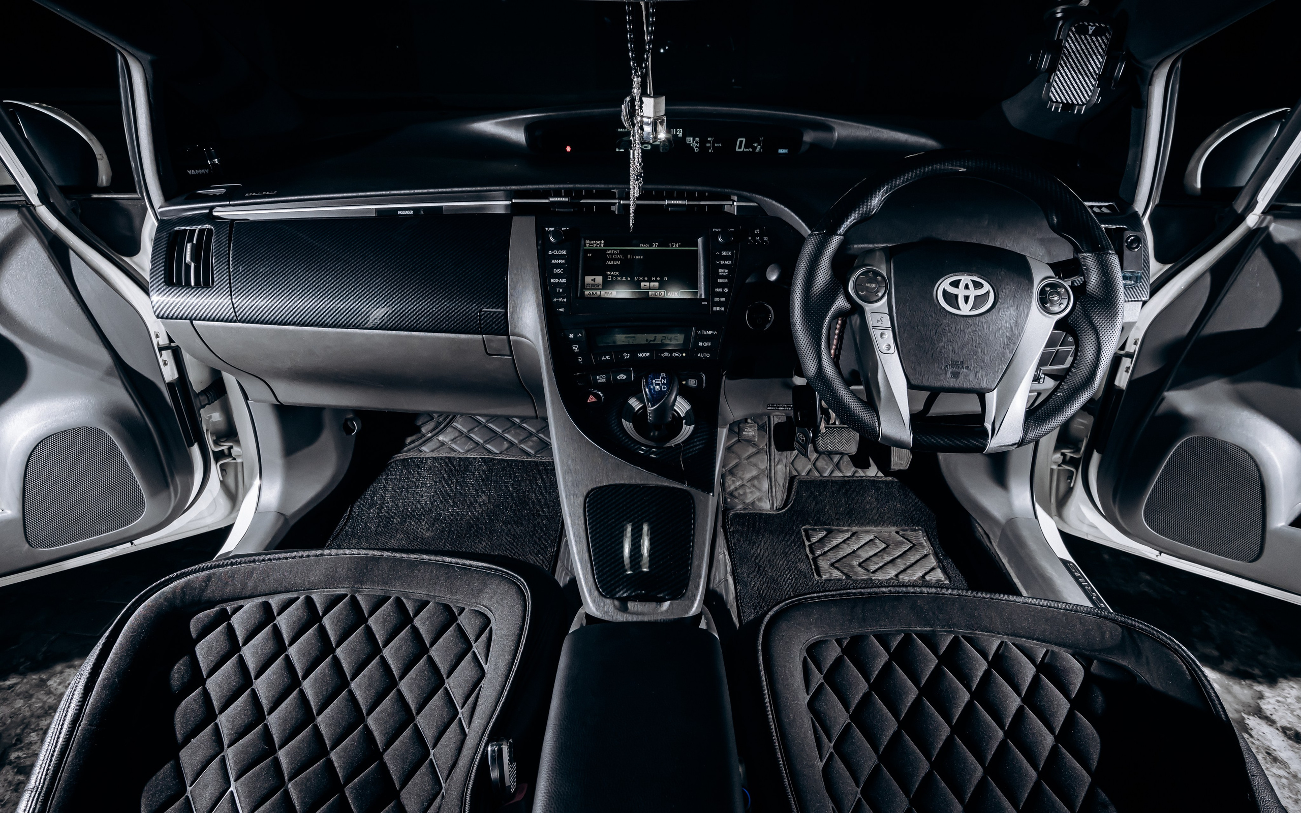 Toyota Prius. Фотограф Андрей Сенченко