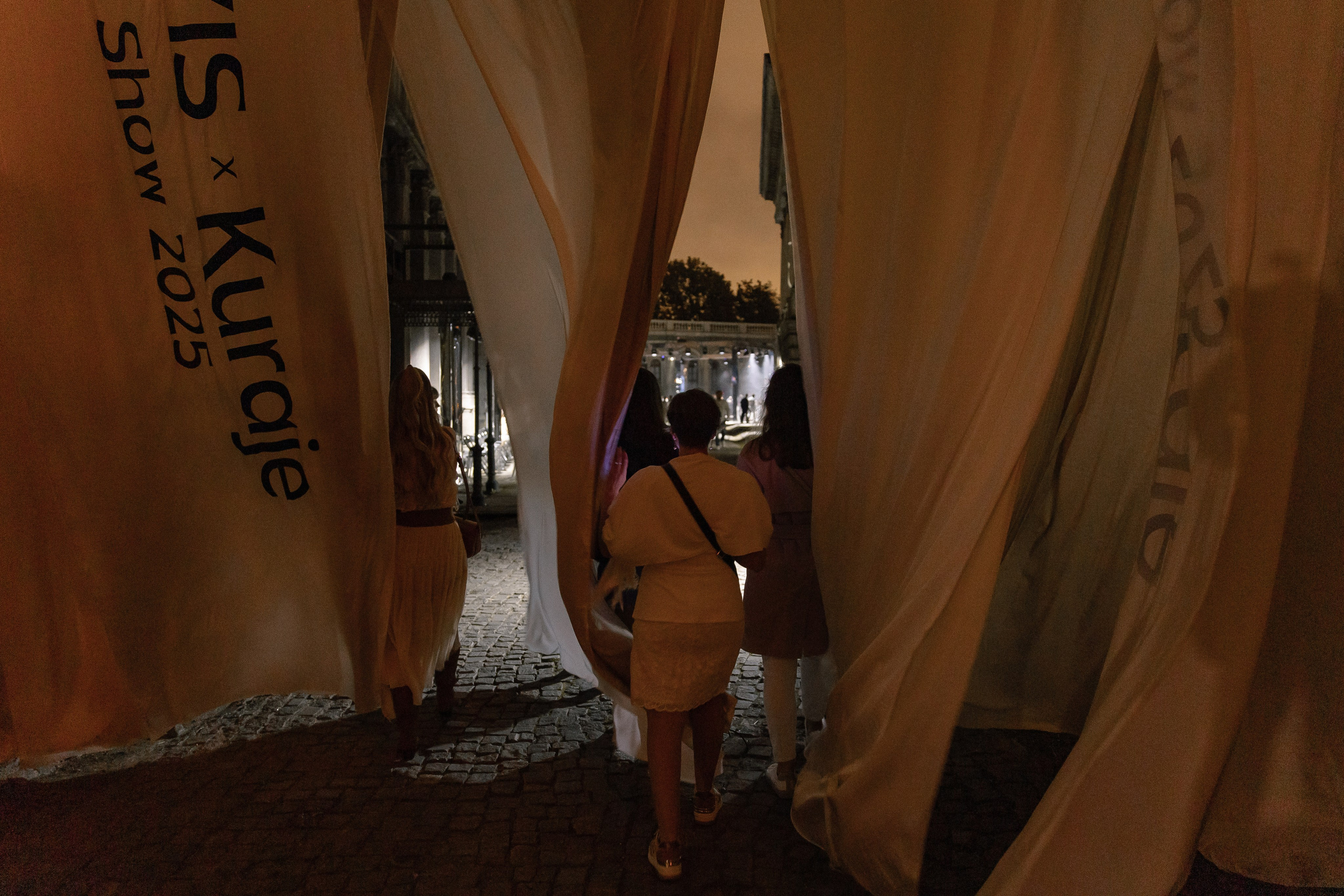 Rara Avis Fashion Show 2025. Свадебный фотограф Москва и Санкт-Петерург Артем Мамонов