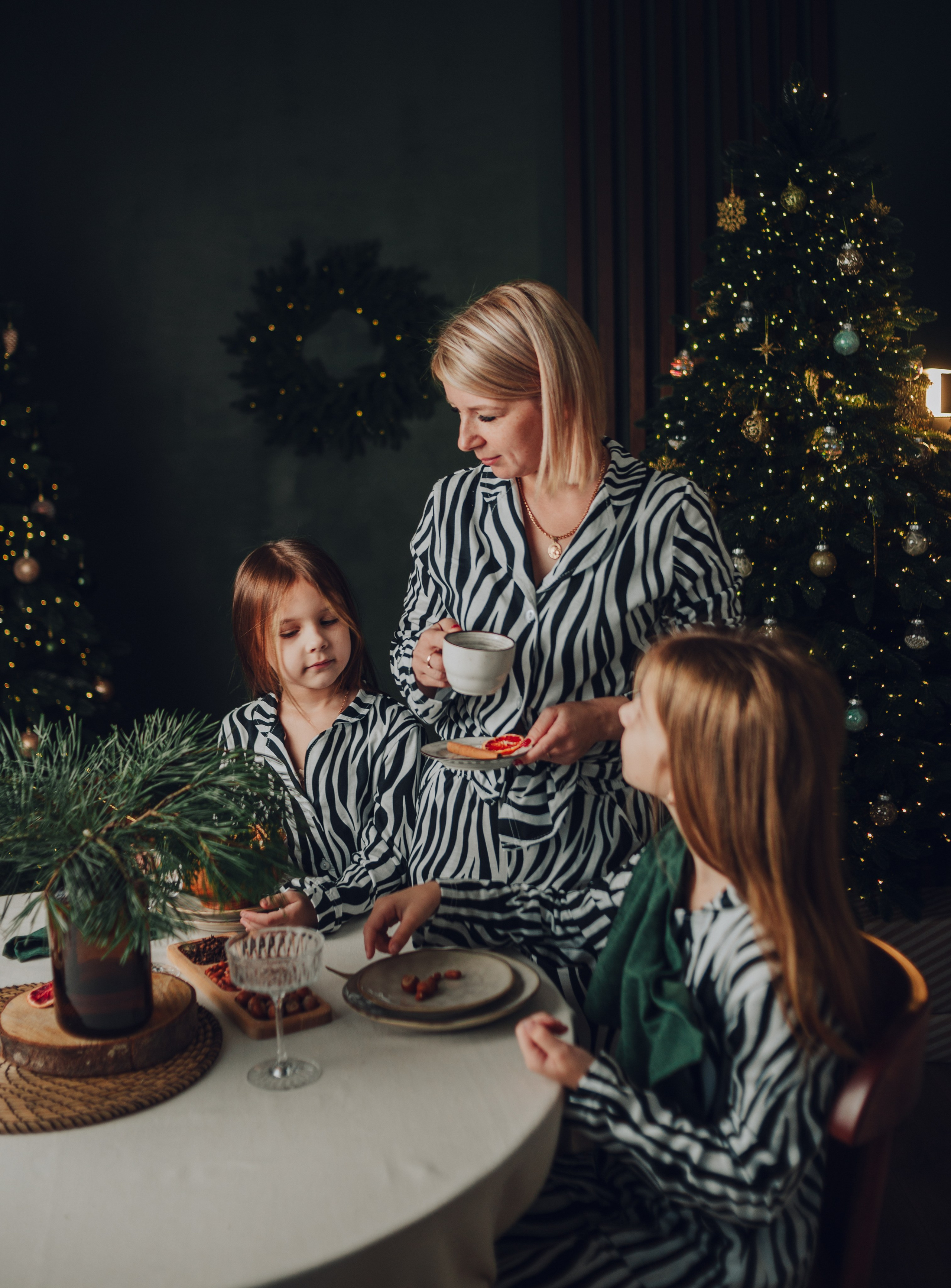 Оля и ее доченьки. Фотограф Брянск