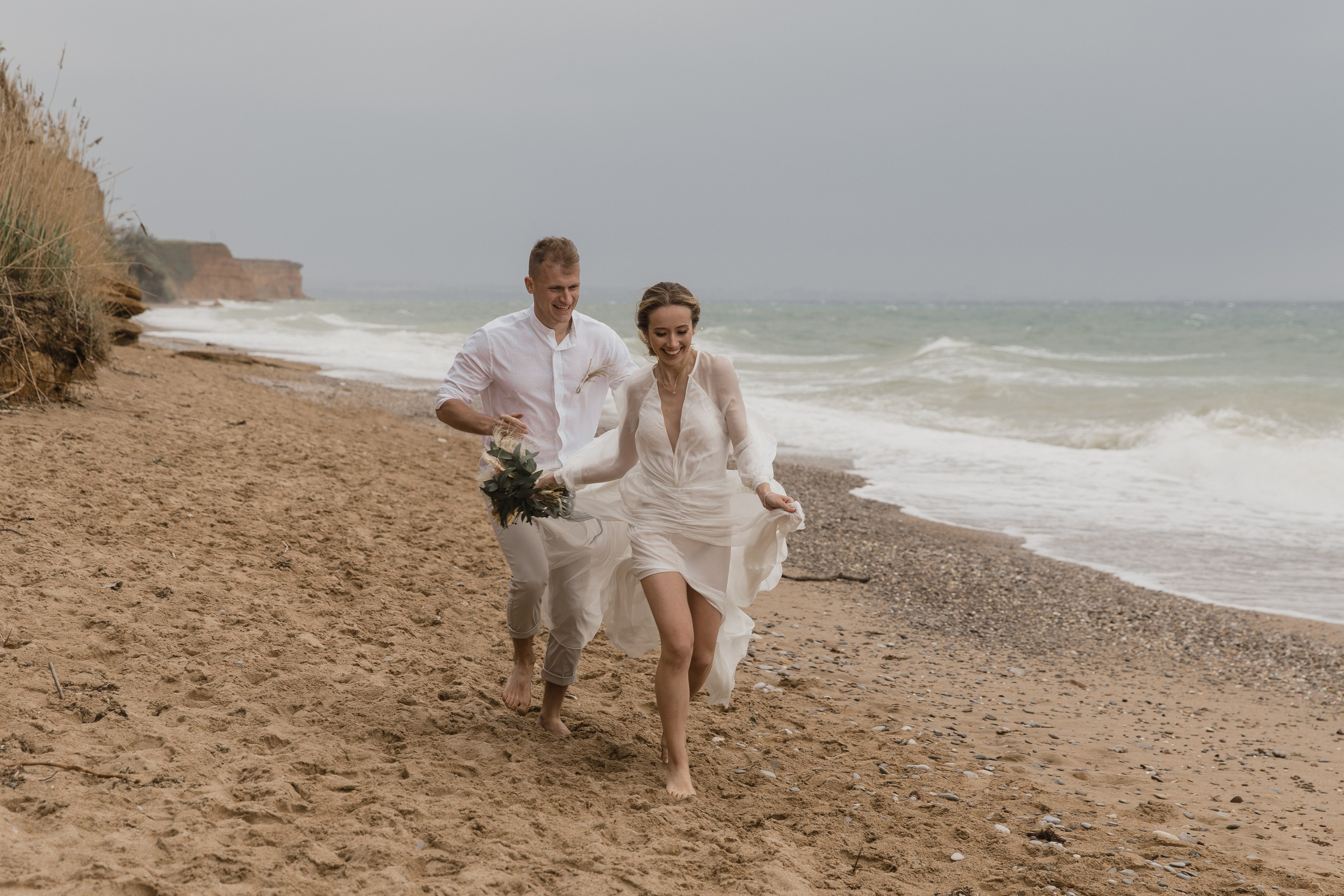 На берегу моря…. СВАДЕБНЫЙ ФОТОГРАФ В КРЫМУ И СЕВАСТОПОЛЕ