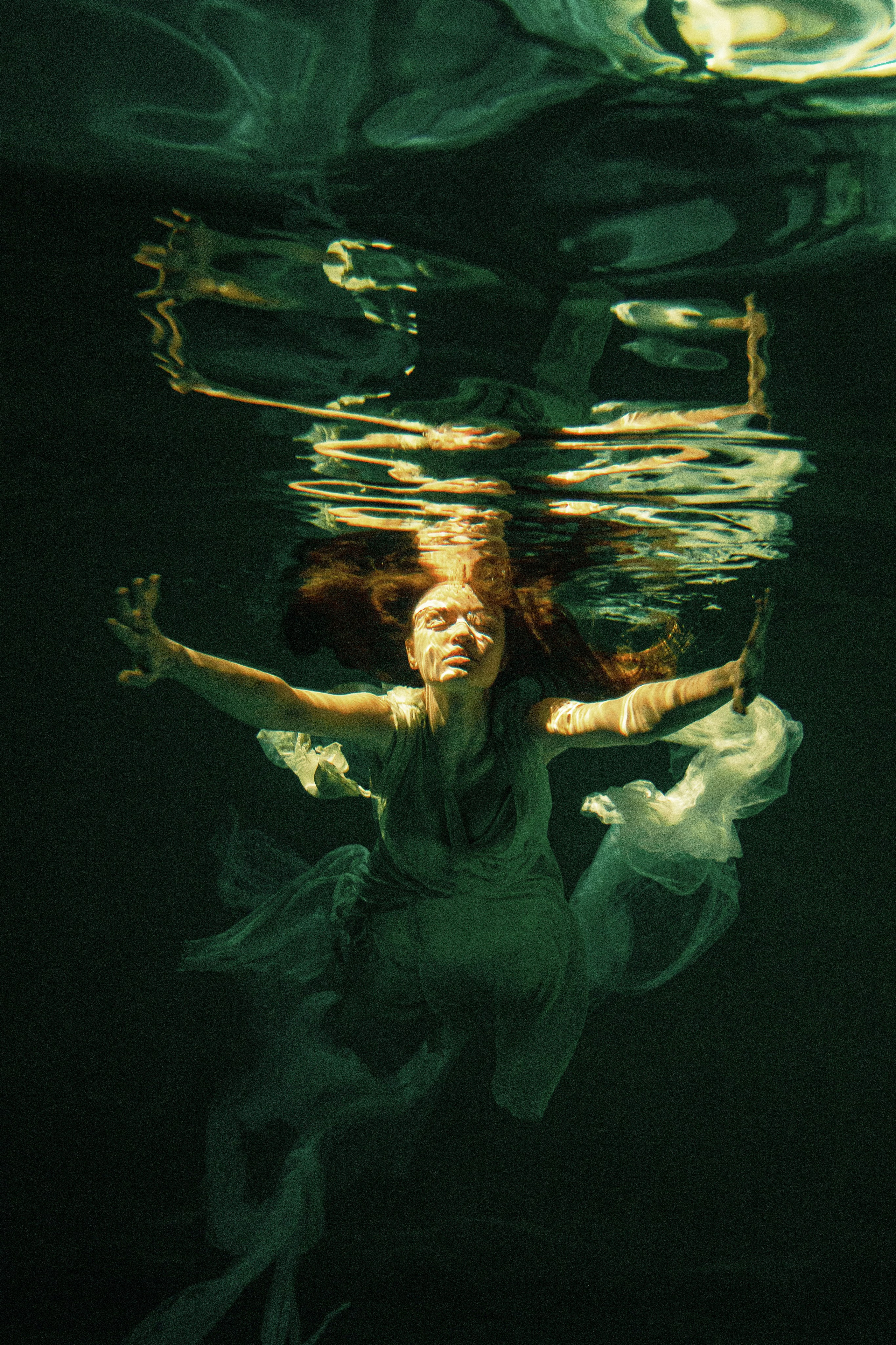 Юля. Под водой. Творческий фотограф — Минск